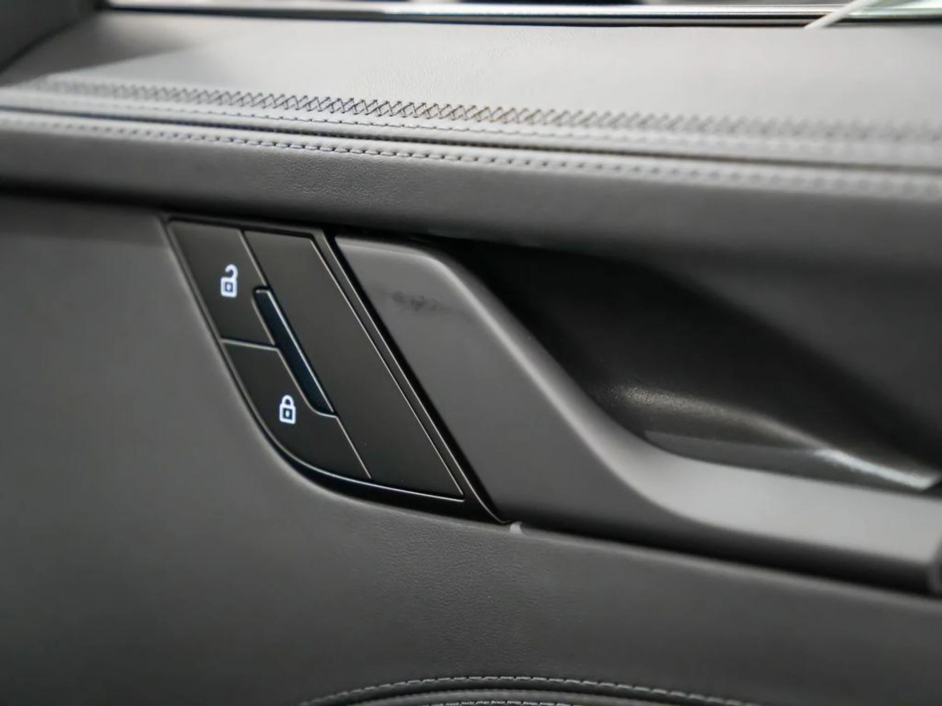 mph014_188709789_Ho_Cg6_W3_KN_6510_W_Dstt_Kb2_Rg_LRQQ_82246a3925