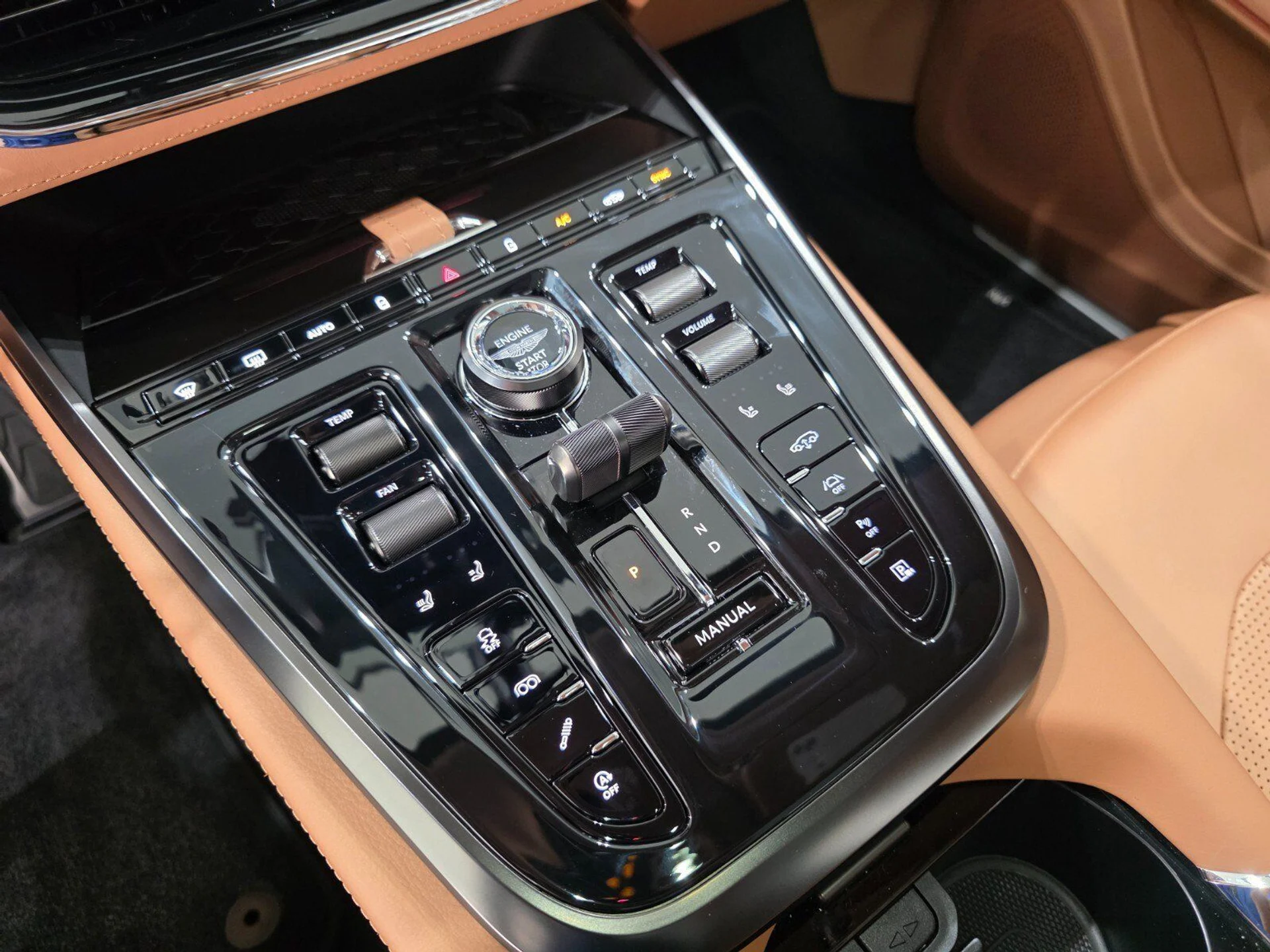 mph014_1894229131_0572ed315515a5560661dd2c3547b882_df3ef220ef