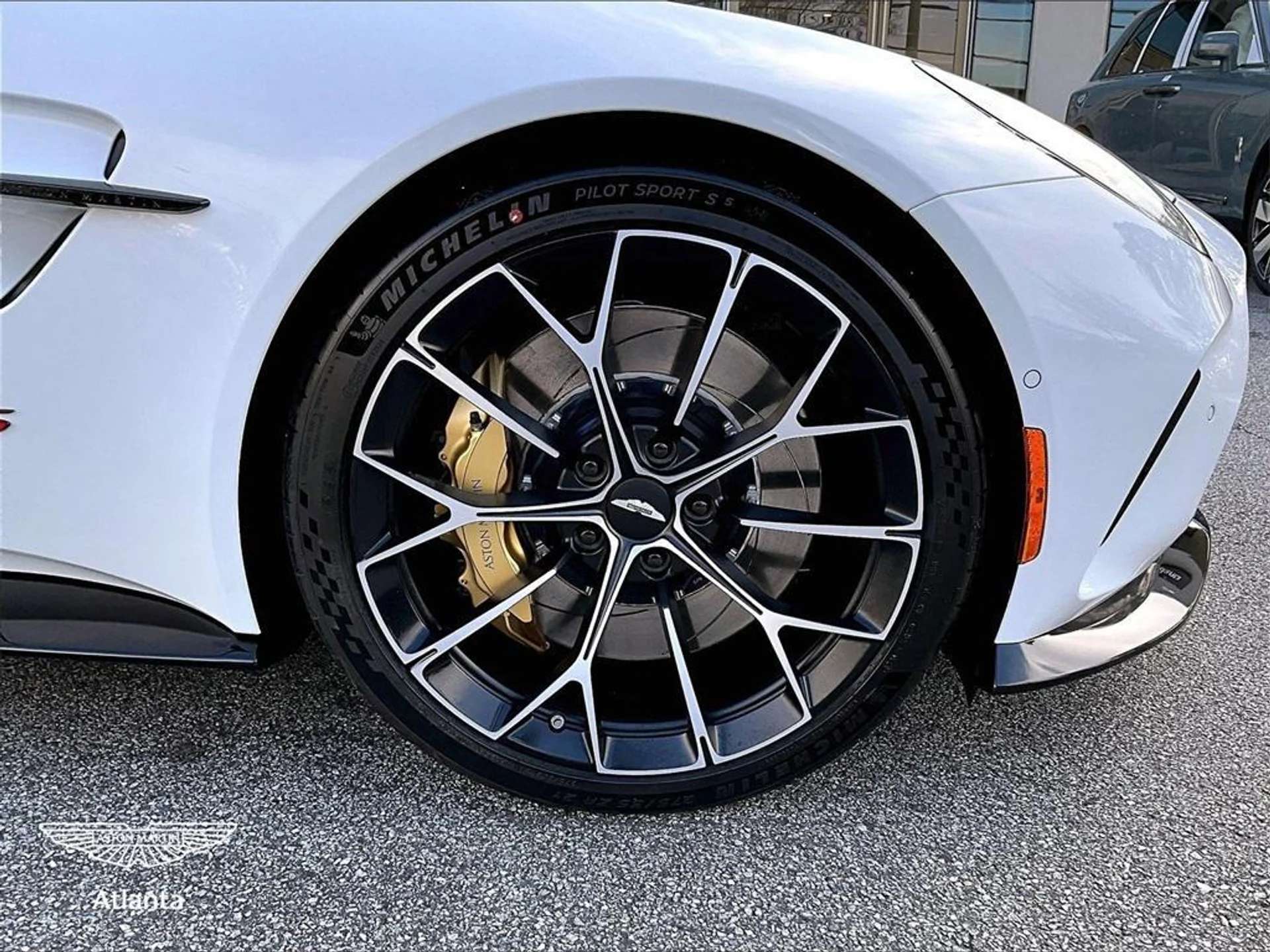 mph014_1897776371_ny_Ci9k_T_Bqg_NH_Ul_T0d_Am3dmj_I_Ff_M_b2cb9e4a71