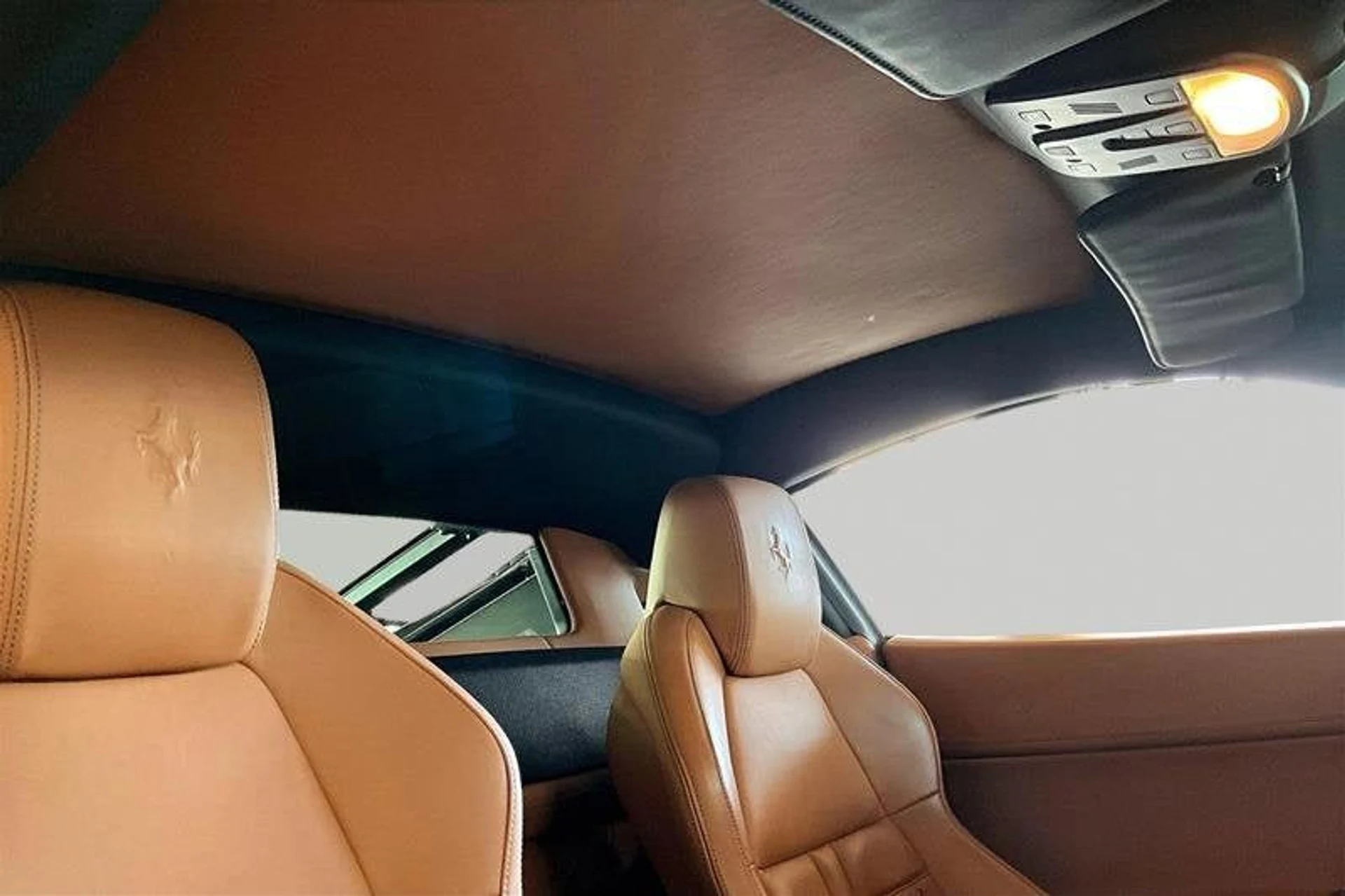 mph014_1900607345_f586fb0d268b4ed380c57faa0129eee9_6eceea9482