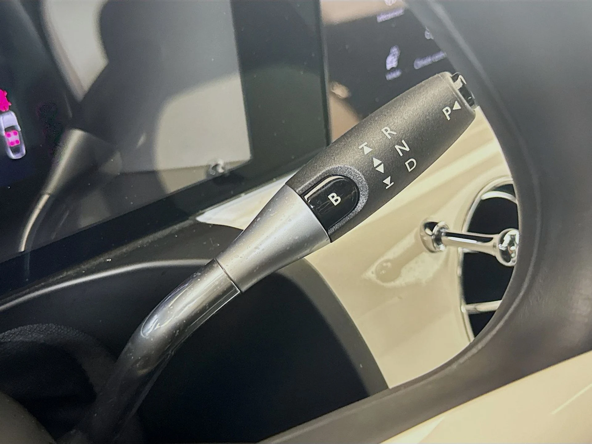 mph014_1903030727_0fa573b1f7265aee144e31d8cc9d6d73x_2d2a5c6cde