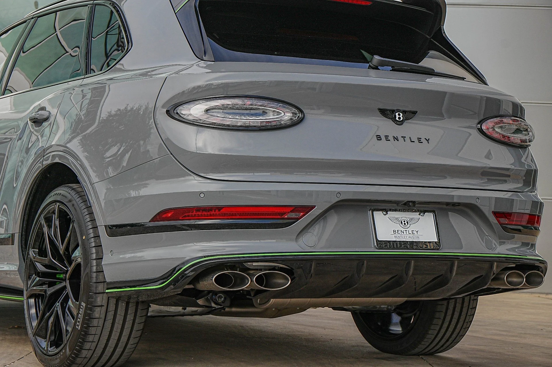 mph014_190326073_Hi_Tech_Luxury_Imports_LLC_SJAAF_2_ZV_0_TC_032500_image_14_ac1104339e