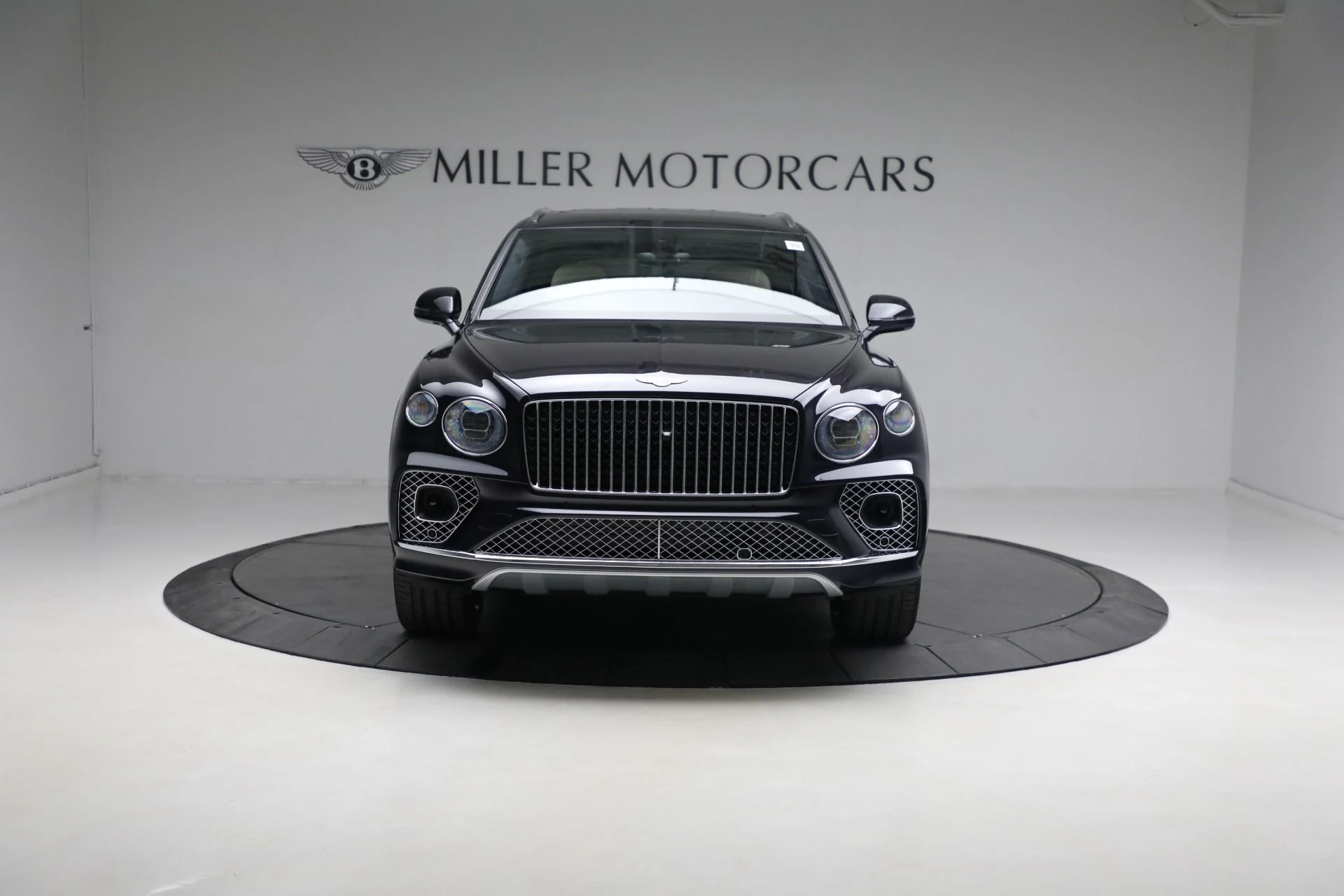 mph014_1909968967_Used_2023_Bentley_Bentayga_EWB_Azure_4a5d927bd5