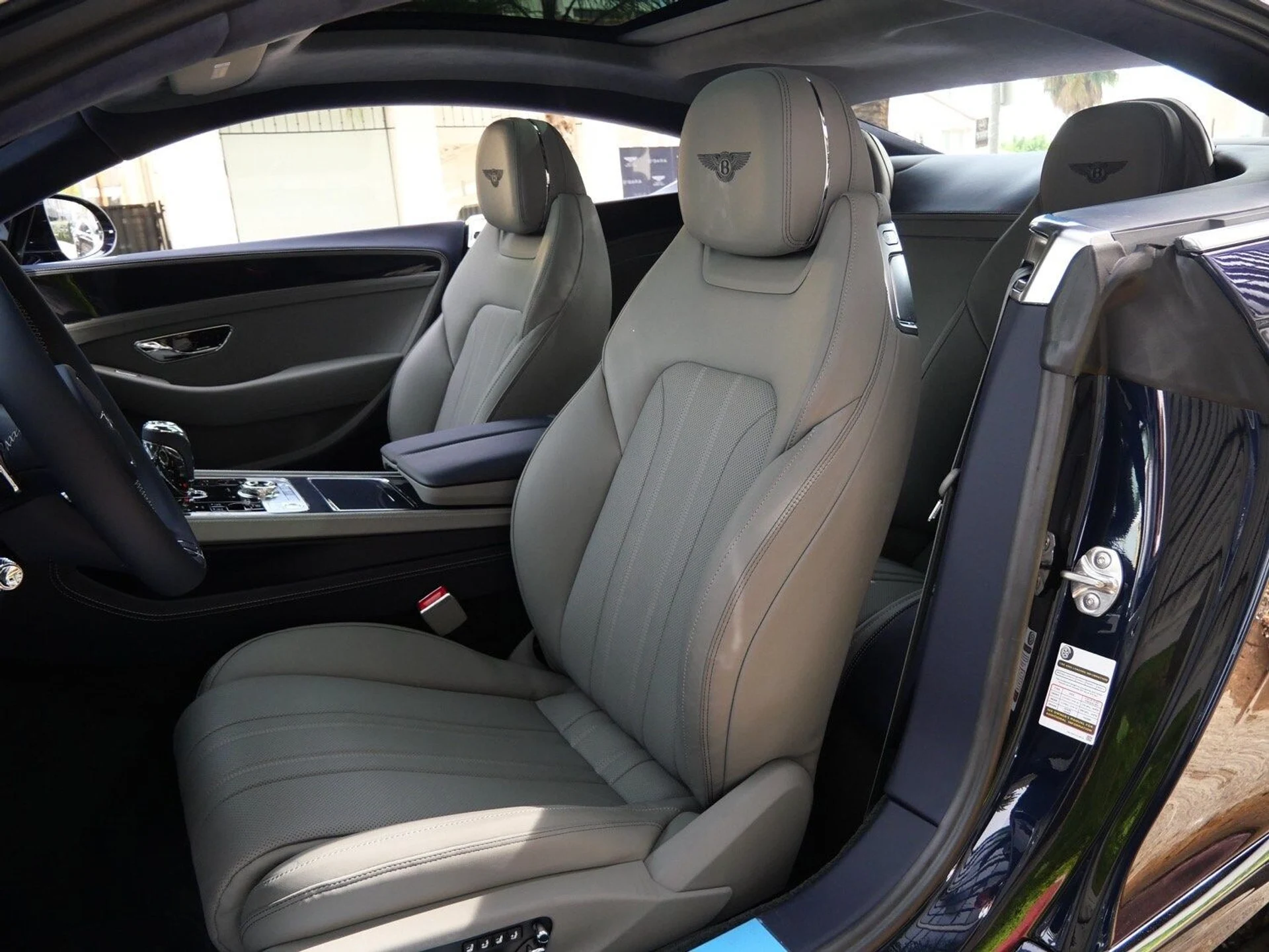 mph014_1915429376_82e60f4151151836e08384cc189492bfx_b80a77f261