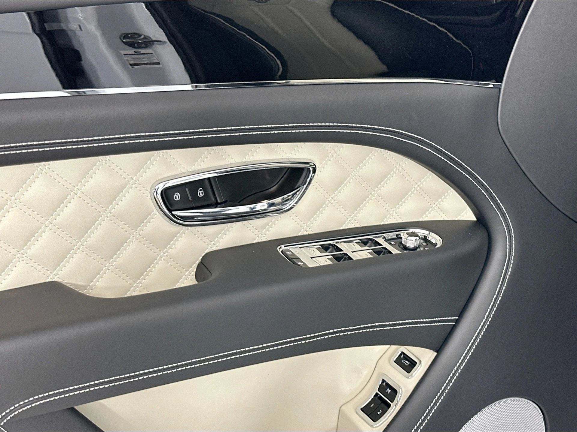 mph014_1917339536_15_7324cb12ec