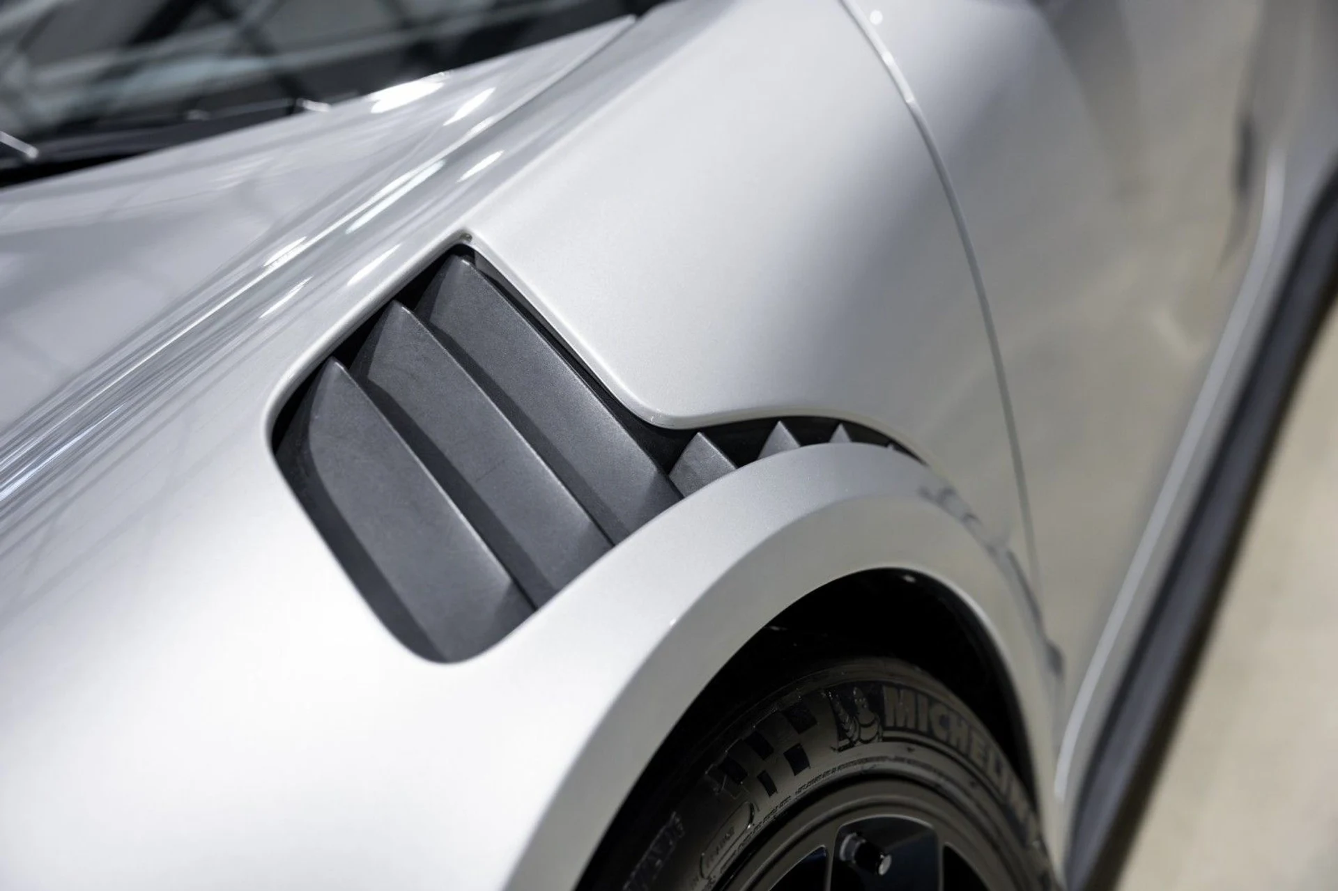 mph014_1924047959_tw_75c44ca97d