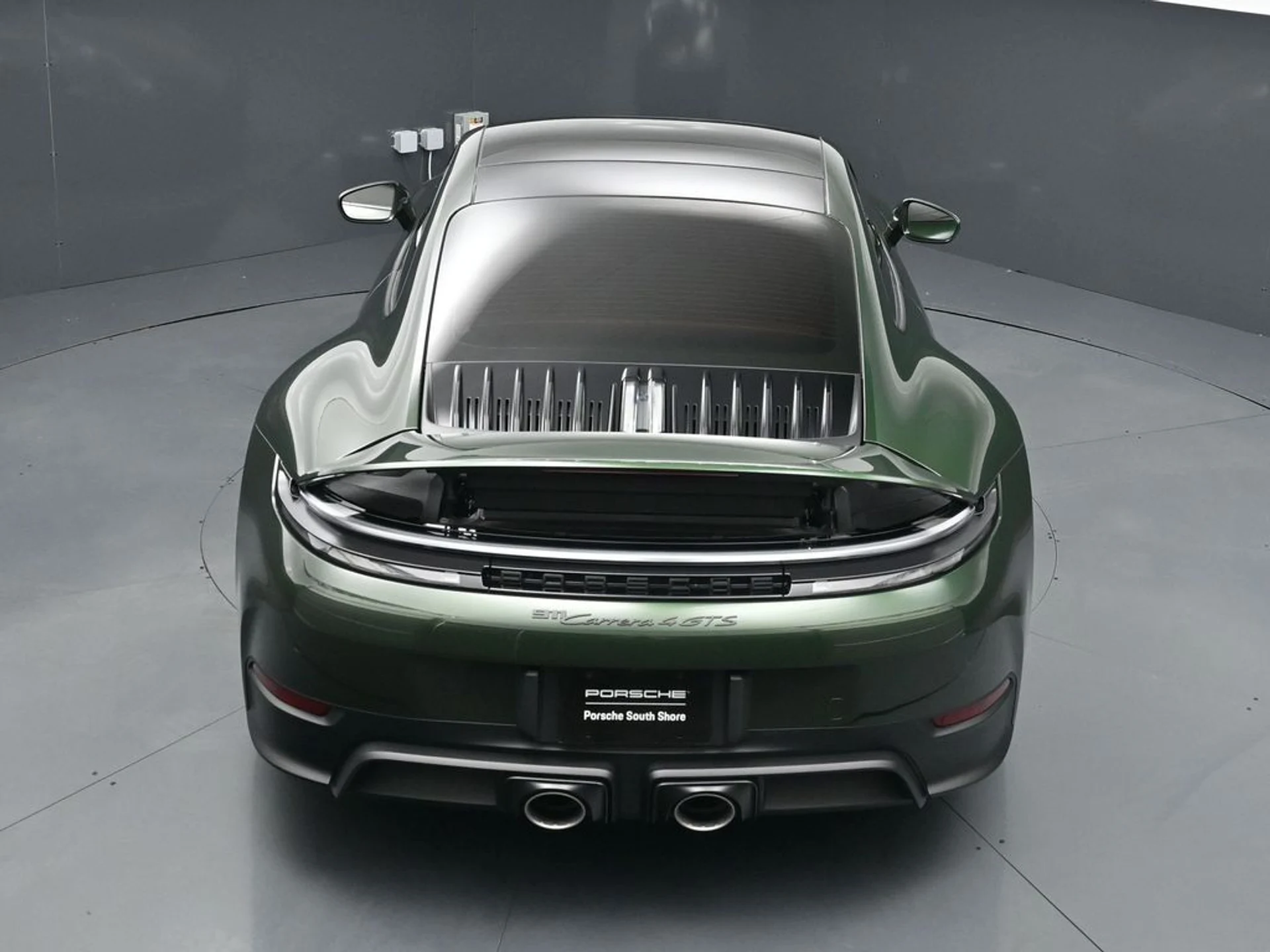 mph014_1928613426_0185a997c8b1332978fe18e5c4b1da16x_305422993a