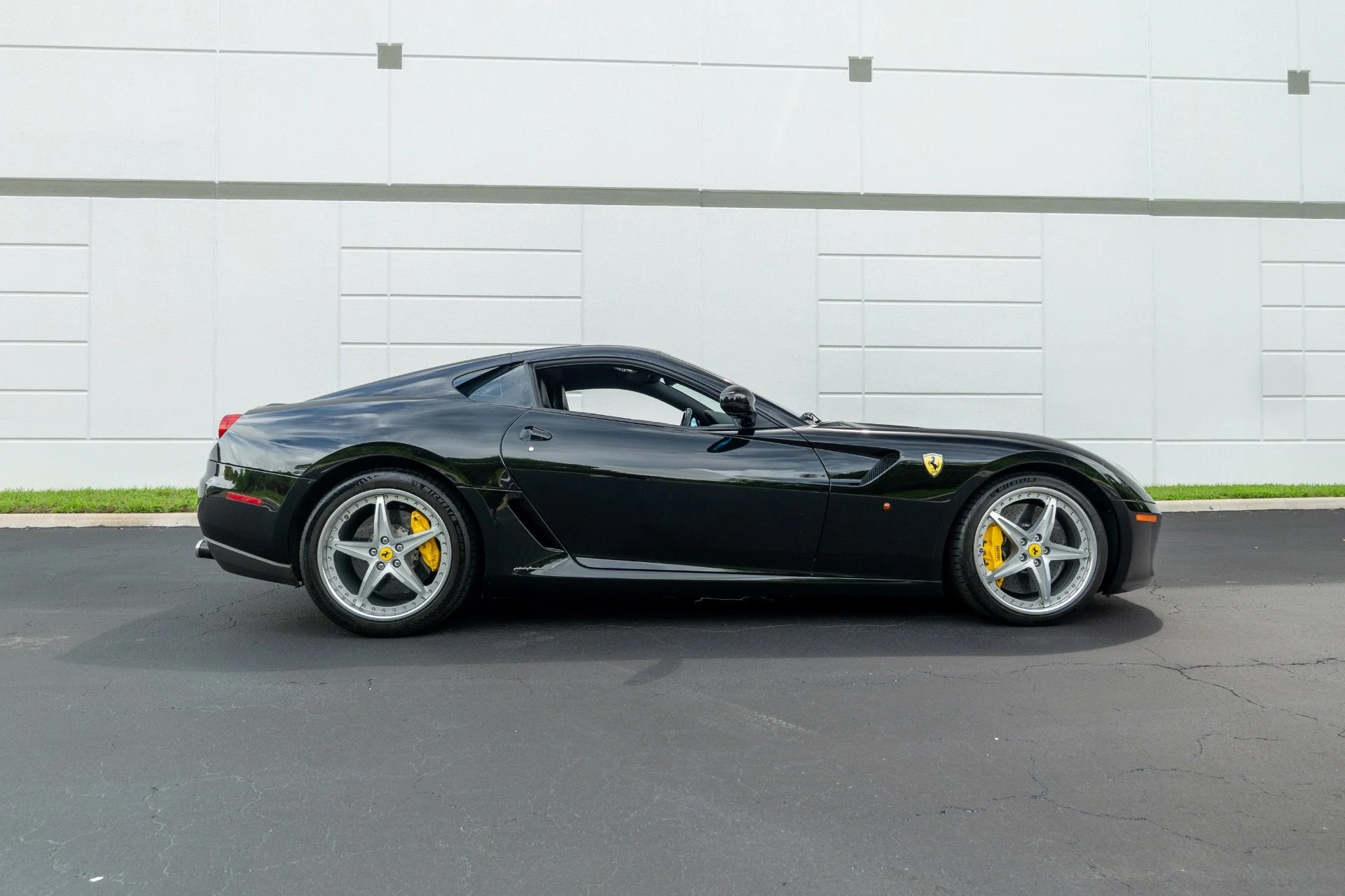 mph014_1930022004_Used_2008_Ferrari_599_GTB_Fiorano_1758655242_5a1ba58f20
