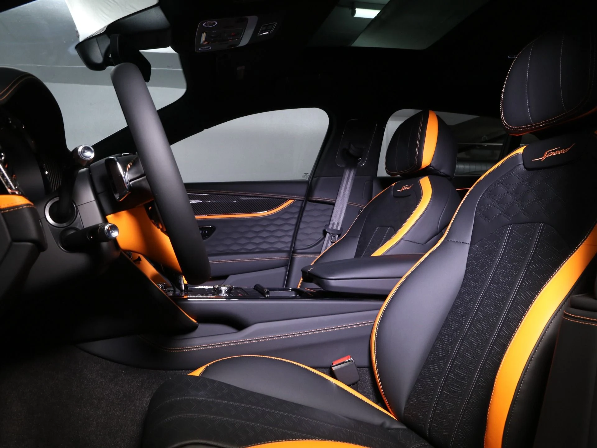 mph014_1932447272_New_2025_Bentley_Flying_Spur_Speed_1756397611_845f916517