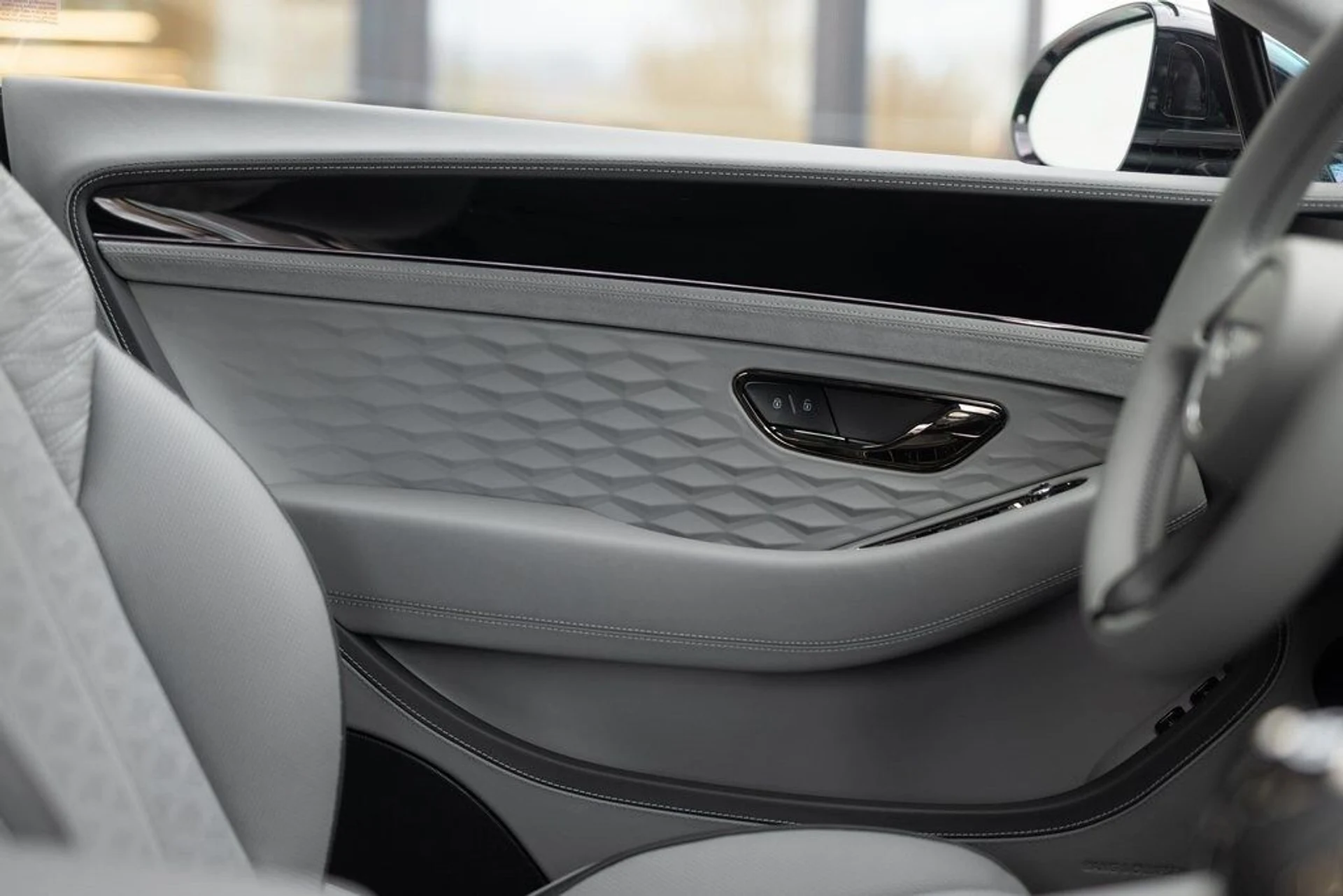 mph014_1934810002_a5e8bb2193447168e46192323d7755acx_8737f0a61f