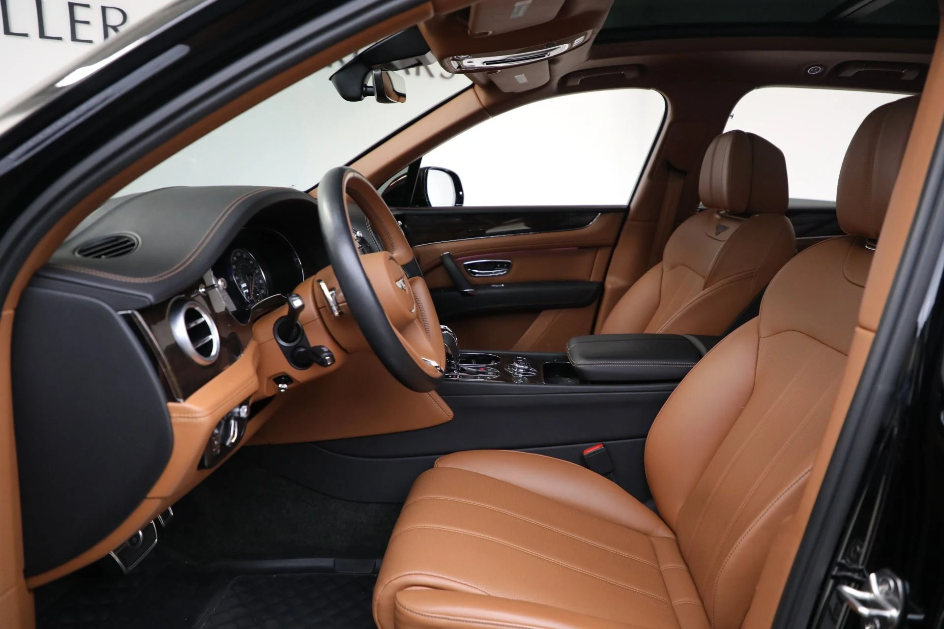 mph014_193740573_Used_2018_Bentley_Bentayga_W12_Onyx_Edition_1763217114_de4e74cfe7