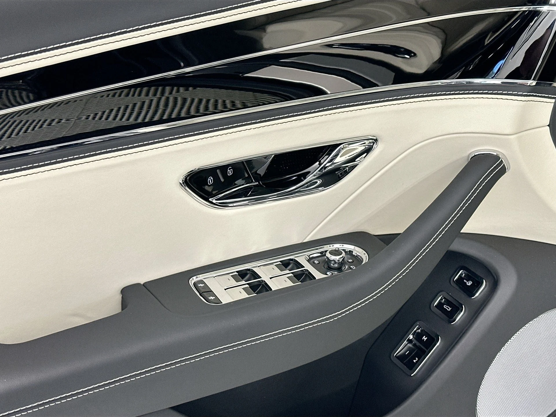 mph014_1938782338_15_bfe84a2a94