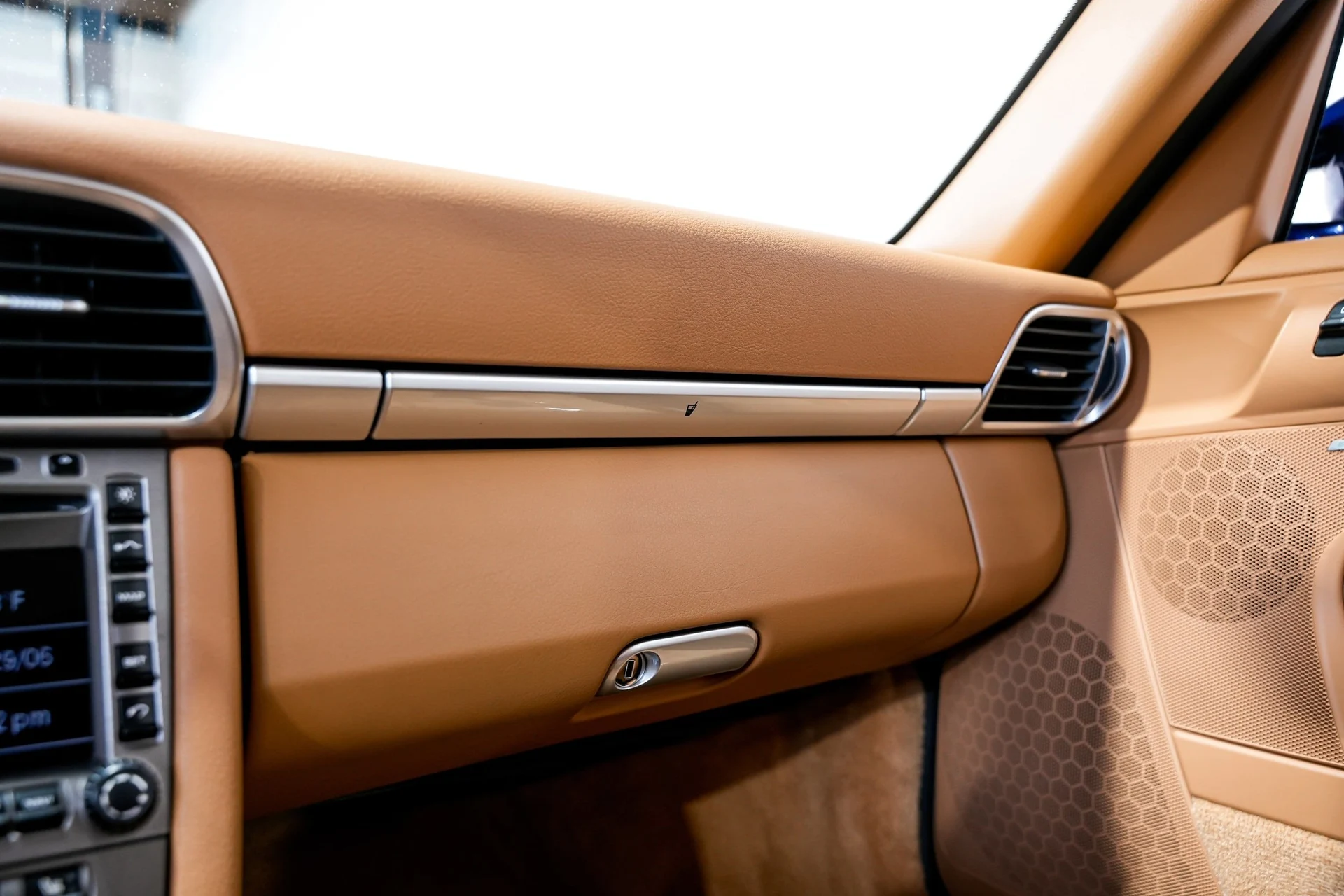 mph014_1957179339_90898bb91c4ee4a2d339cea8186677afx_620c49bfe0