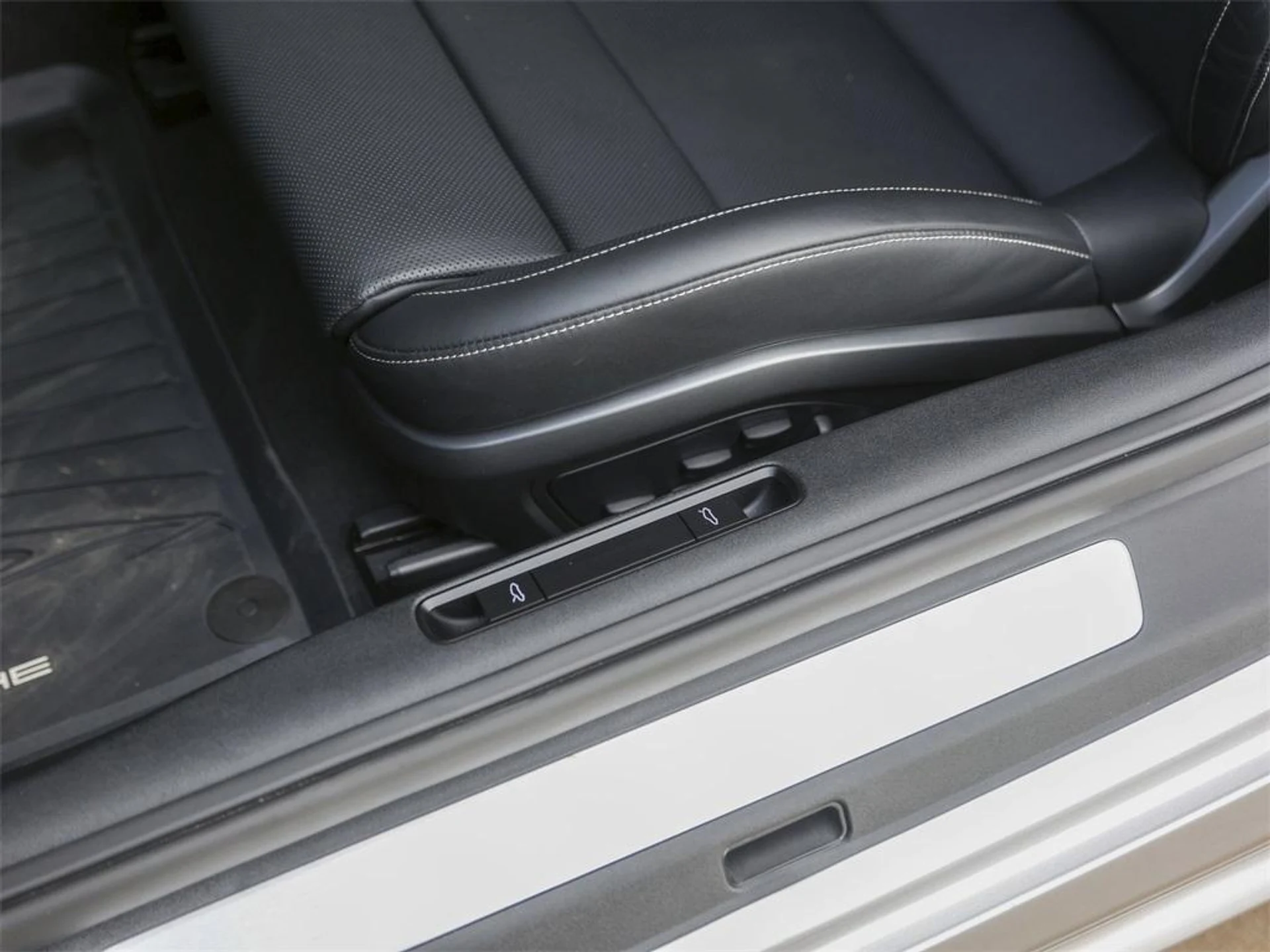 mph014_195767945_Ms_X_Fs_MK_16_I2egb42_K0r_QG_Fmz_R_Ac_8e53512160