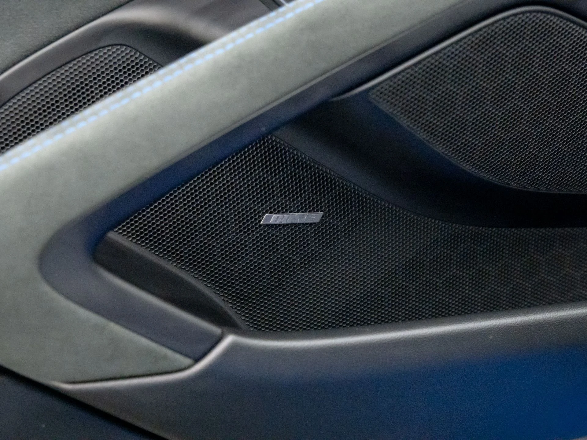 mph014_1958091340_4e8be08127c51f1467d1cb6bdaaf7db0x_700a4b2997