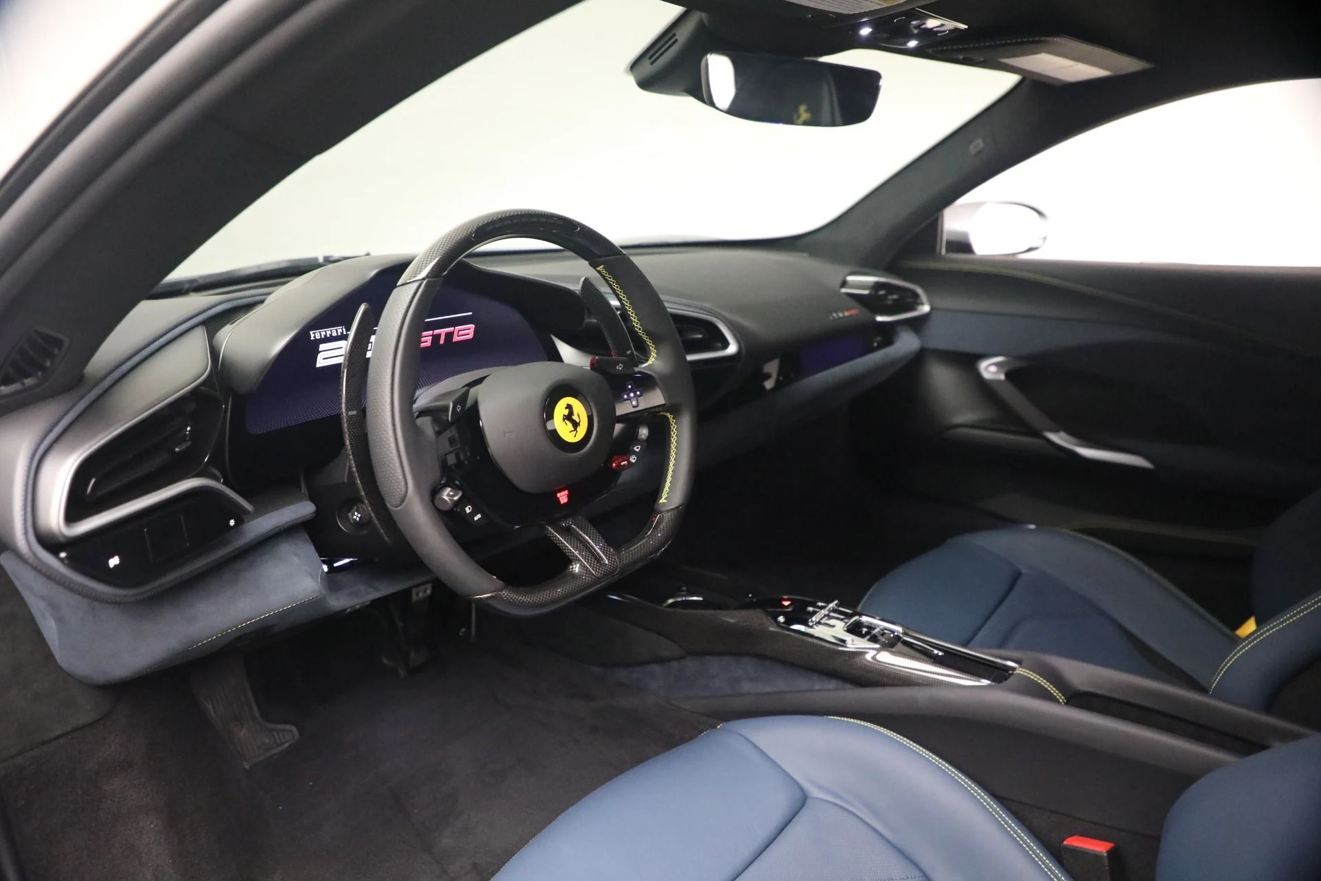 mph014_1961719136_Used_2025_Ferrari_296_GTB_1783369280_47efe092a2