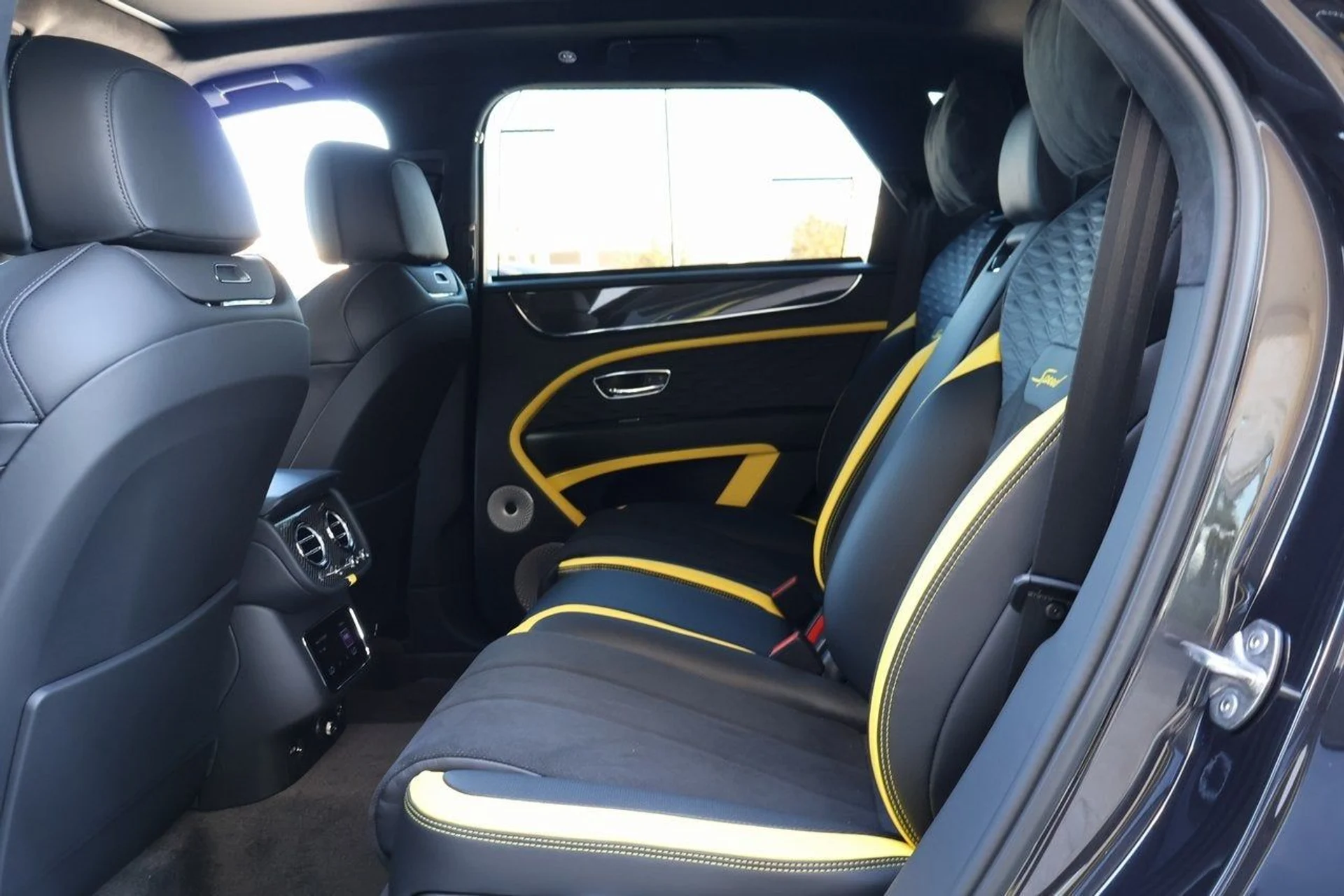 mph014_1965607817_15_46e74bff2a