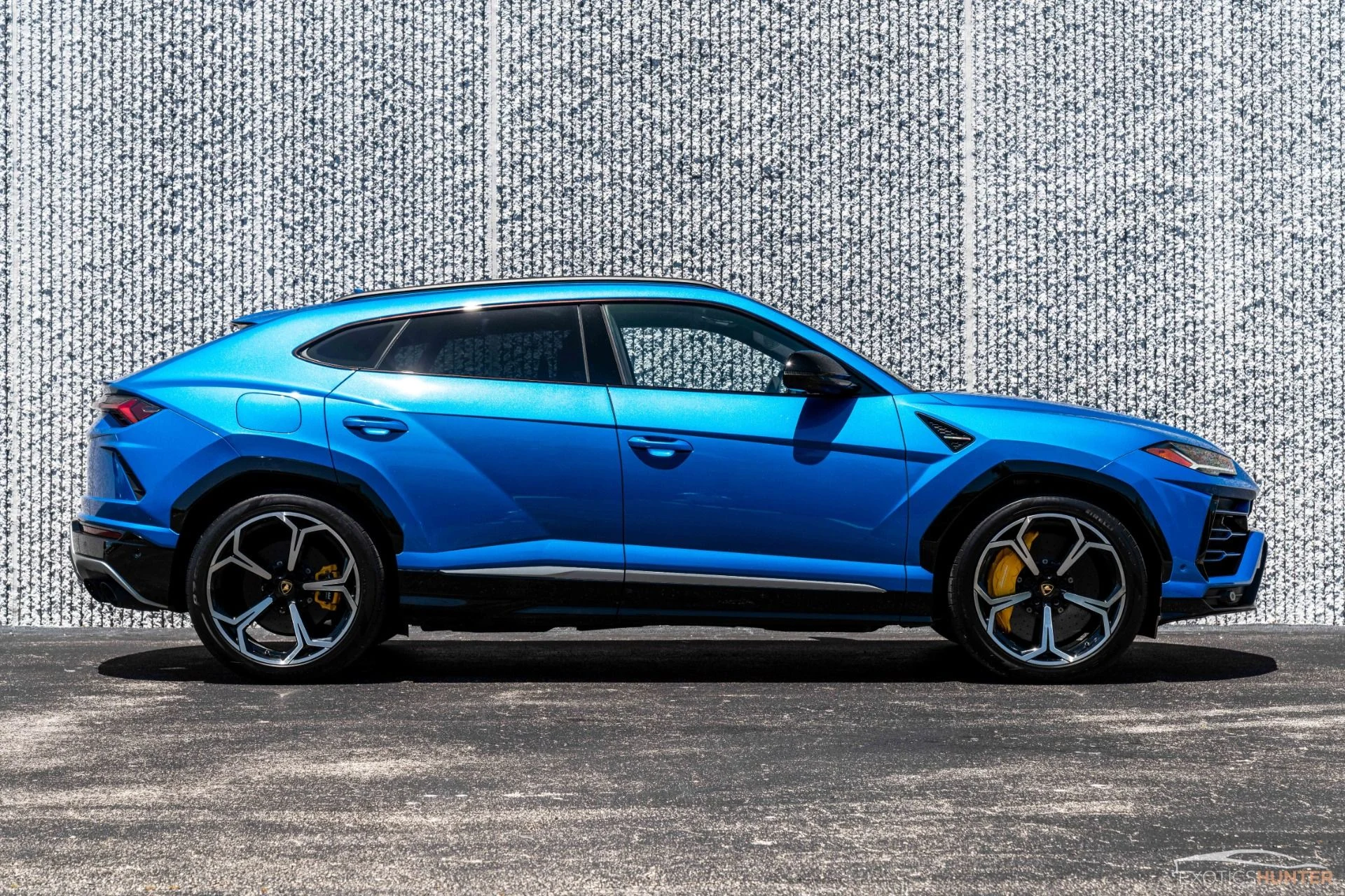 mph014_1965801830_Used_2019_Lamborghini_Urus_HIGH_266_K_Sticker_w_EVERY_Desirable_Option_1683572182_f46184487c