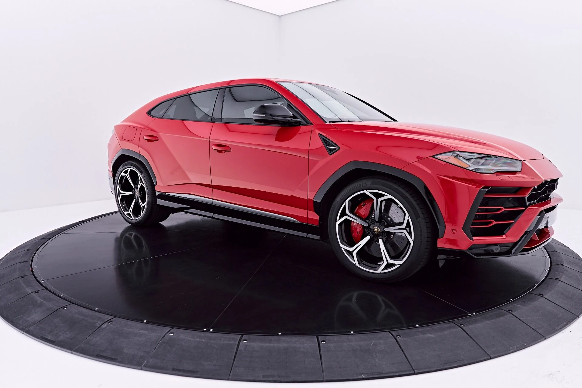 mph014_1965818837_Used_2019_Lamborghini_Urus_Base_1782947938_5288d1ed03