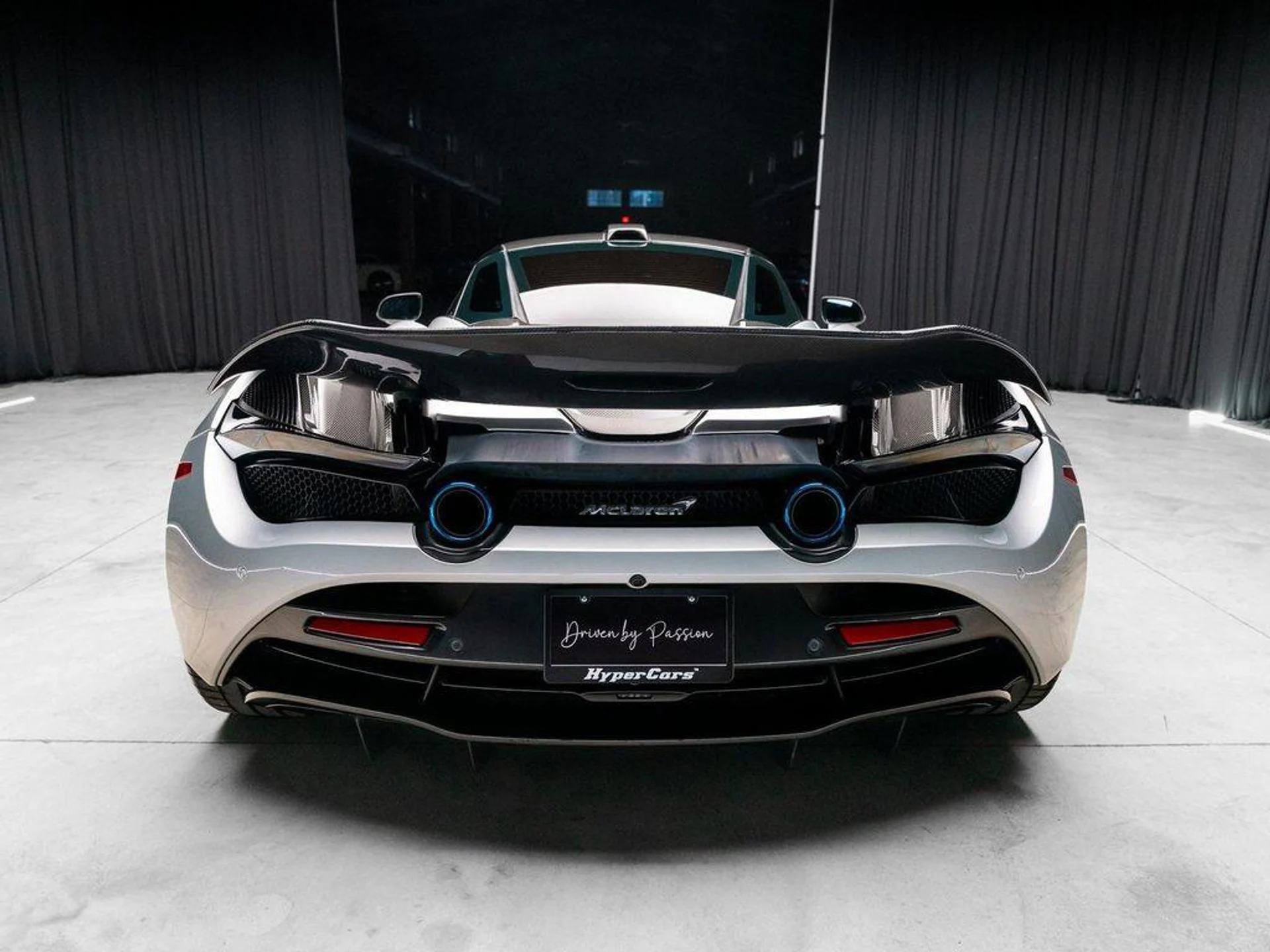 mph014_1970363334_ob_Wn_JLD_Iro_By_I2qy_Z_Tk_Ir_H2_IB_2w_00eece766d