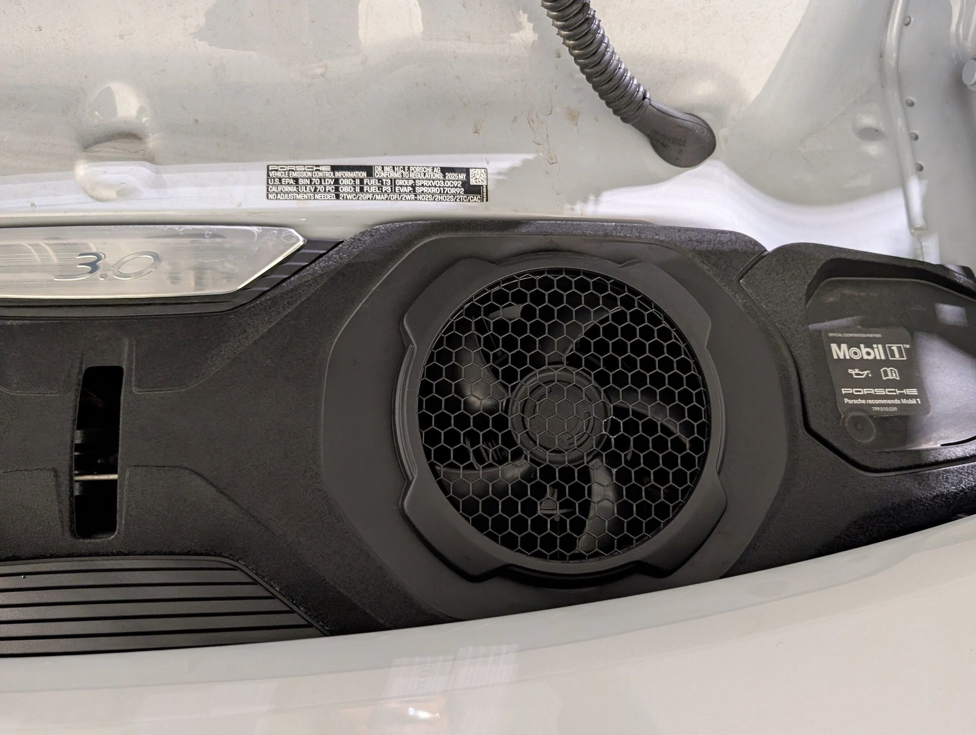 mph014_1971617056_a21ba3bf92ee56f6178e784324e88597x_841261d143