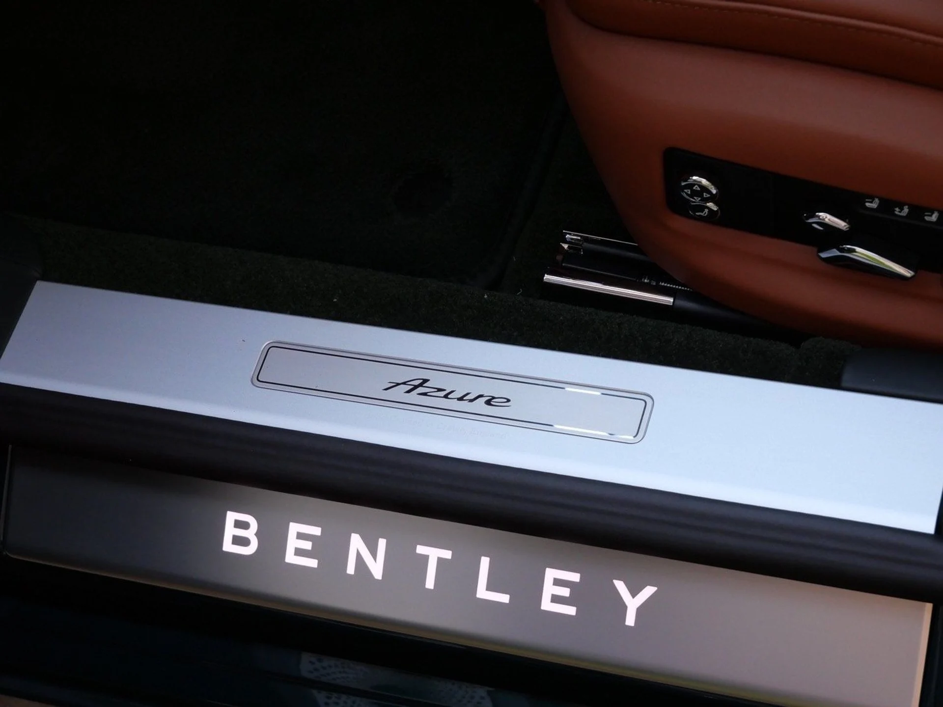 mph014_1975159866_47b67ab0c15f75515136097269872fe1x_f421e14b66