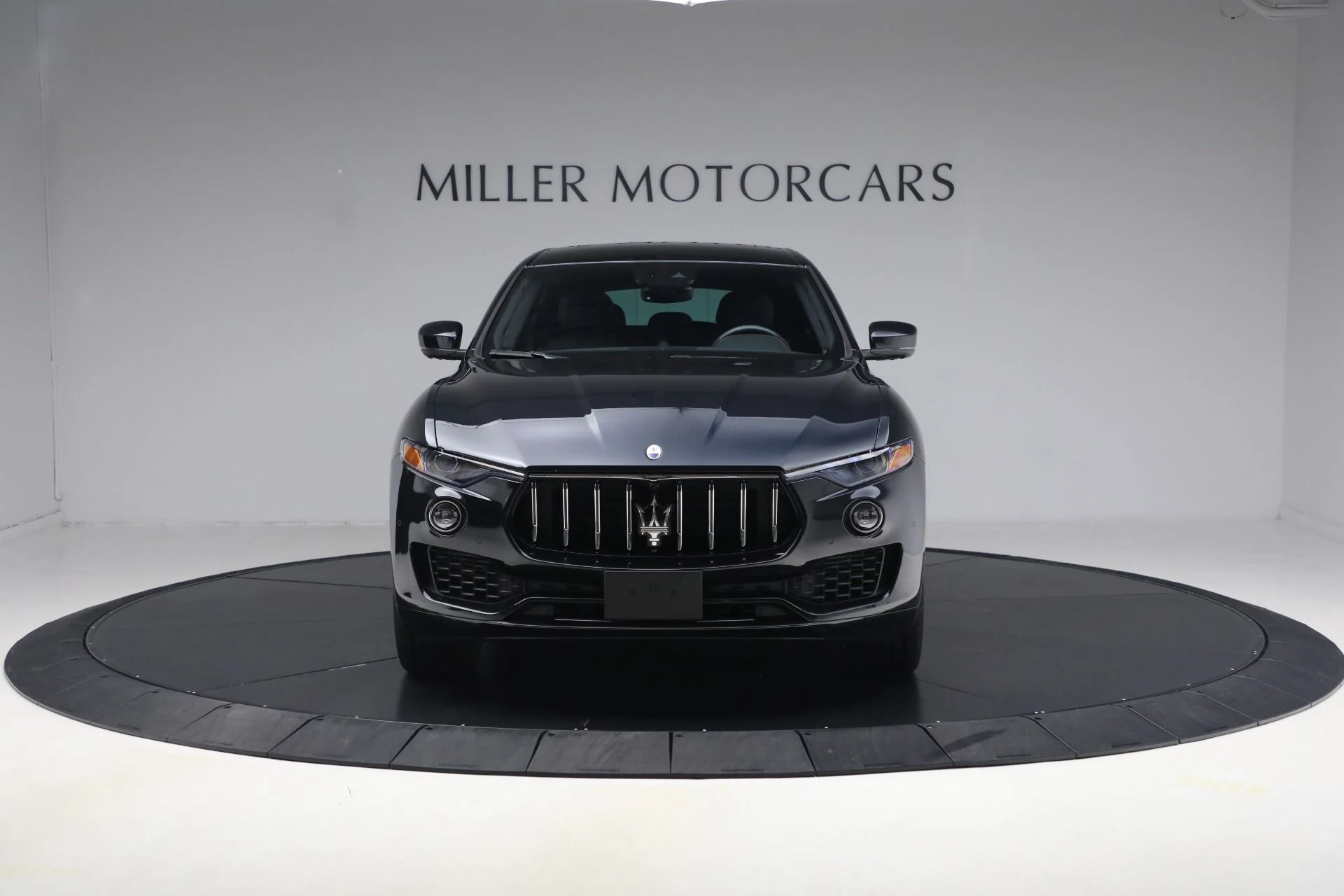 mph014_1978606140_Used_2023_Maserati_Levante_GT_1791466885_6747f8e3da