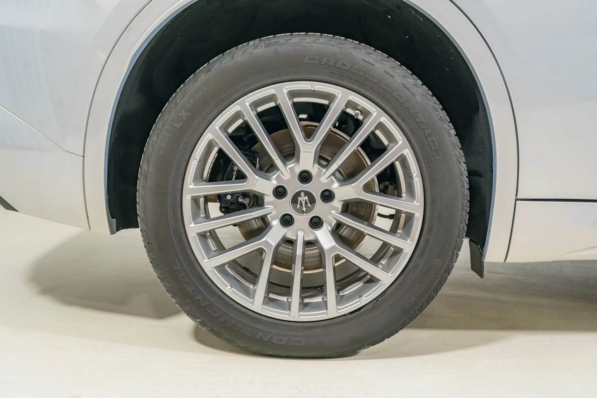 mph014_1982367001_e1fe3a19fe8d422cb9f16c712ea17916_84e8d00950