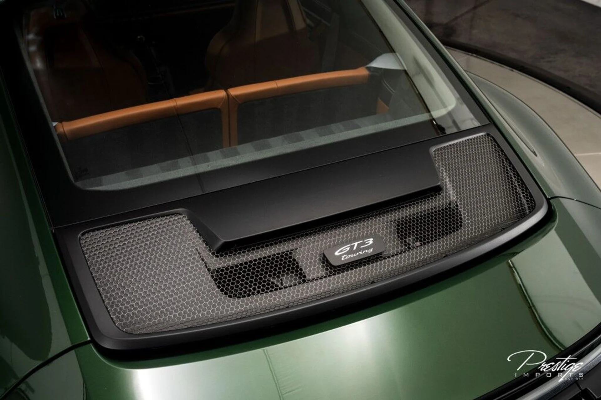 mph014_199423699_f23e32fd7537f0a5b6df4a660aeab851_9171432b01