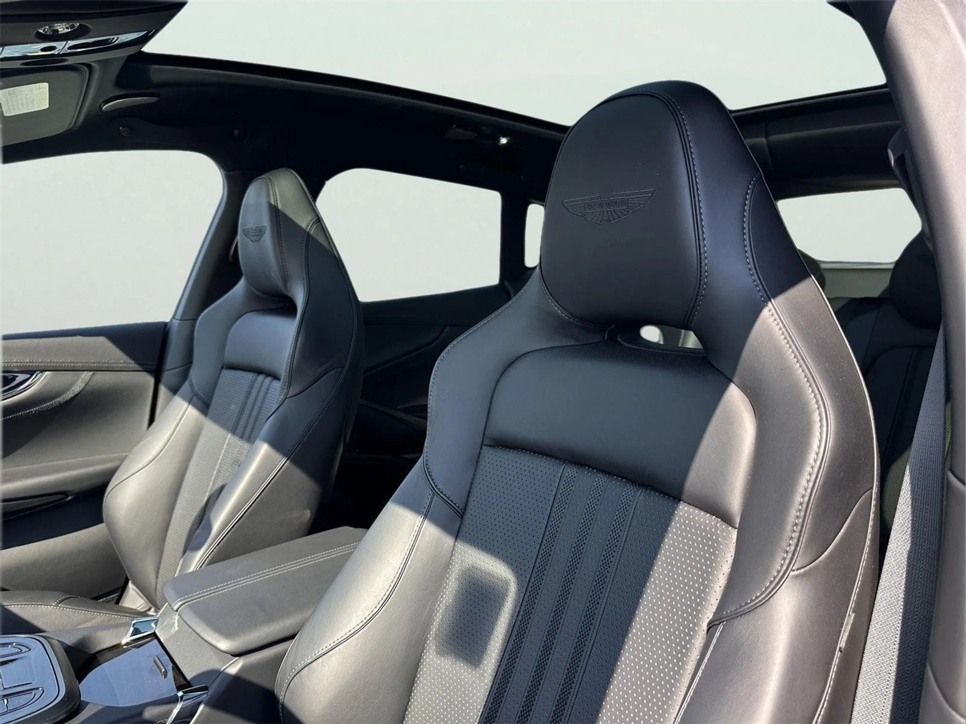 mph014_1996860654_4d1aea1d6b10550332dab80a8d8d1836_ff12e57750