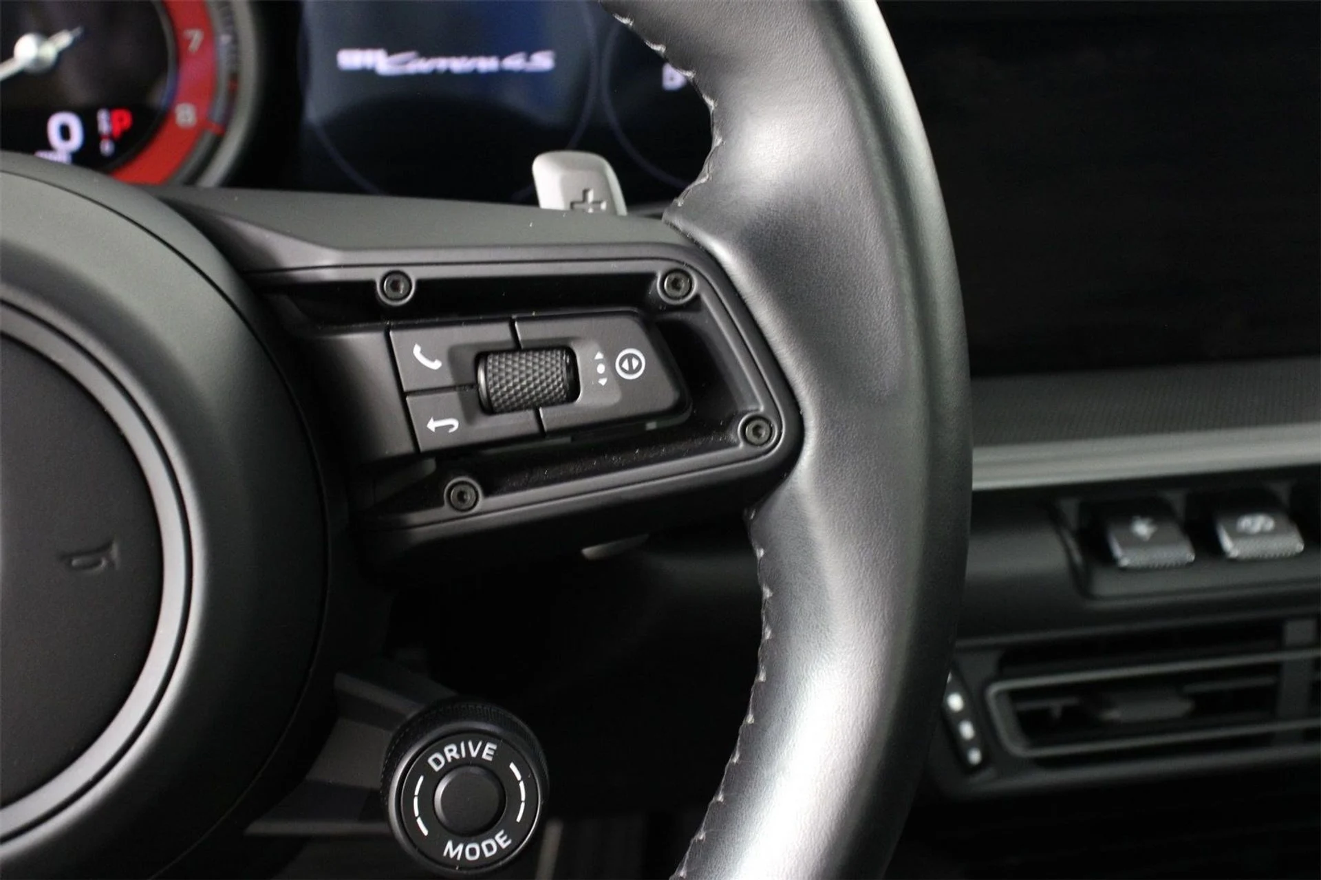 mph014_200203737_4ffa450d4ef2425ffd3cf29fda12d0b4_a6b61317b7