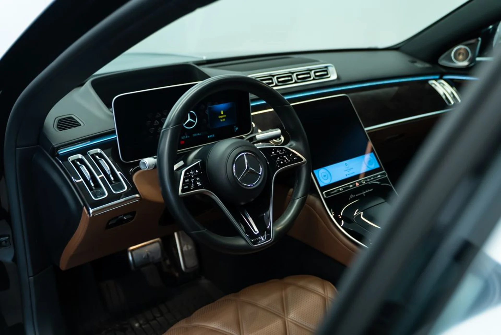 mph014_2002953209_mercedes_benz_s_class_2024_jpg_v_1772208248_6da515939b