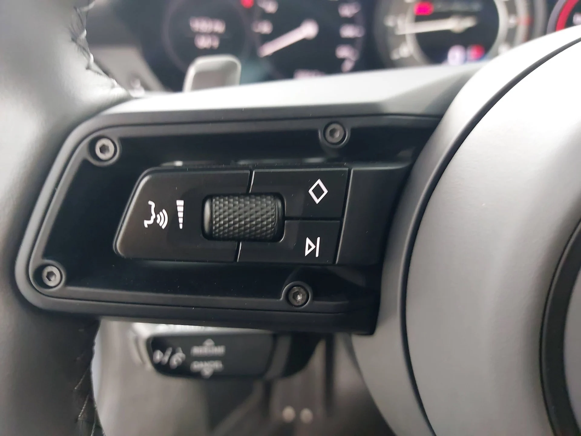 mph014_201771125_ca650d90305a2b88bd74beee3d4f97bex_ca282d3dd3