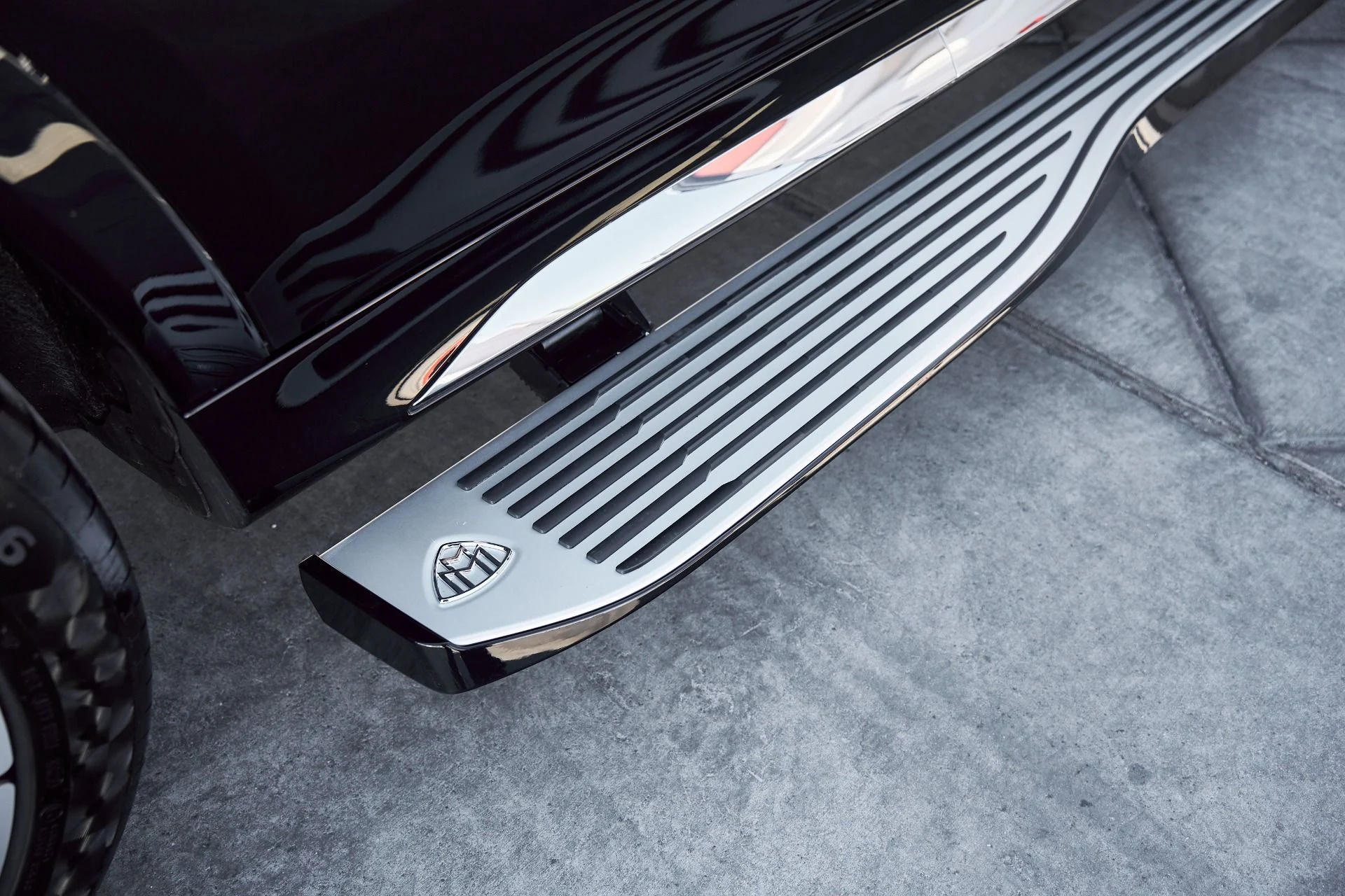 mph014_2029471672_Used_2024_Mercedes_Benz_GLS_Maybach_GLS_600_1762306326_3eaa367530