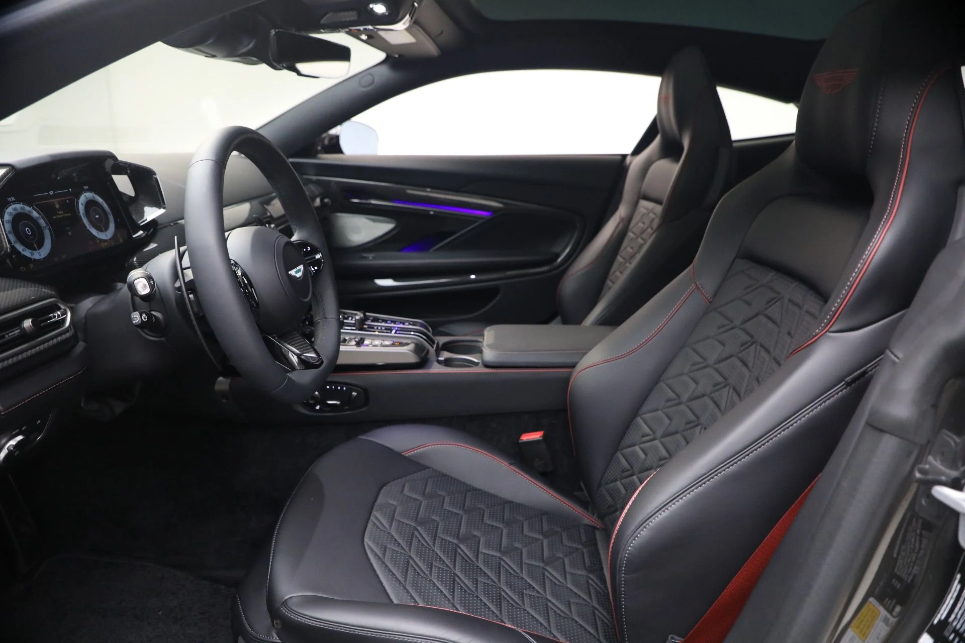 mph014_2030071978_Used_2026_Aston_Martin_Vanquish_1787327512_a2e74803c1