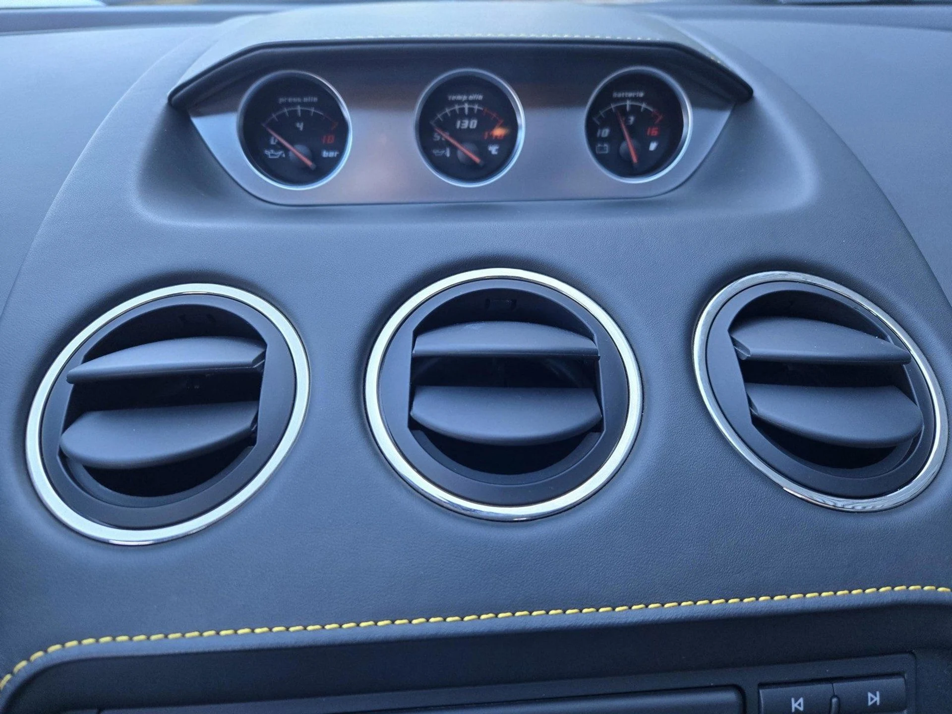 mph014_2032800672_b56ef3dc1ddb049715ccd20d2c2b8917x_eb39fb17d7