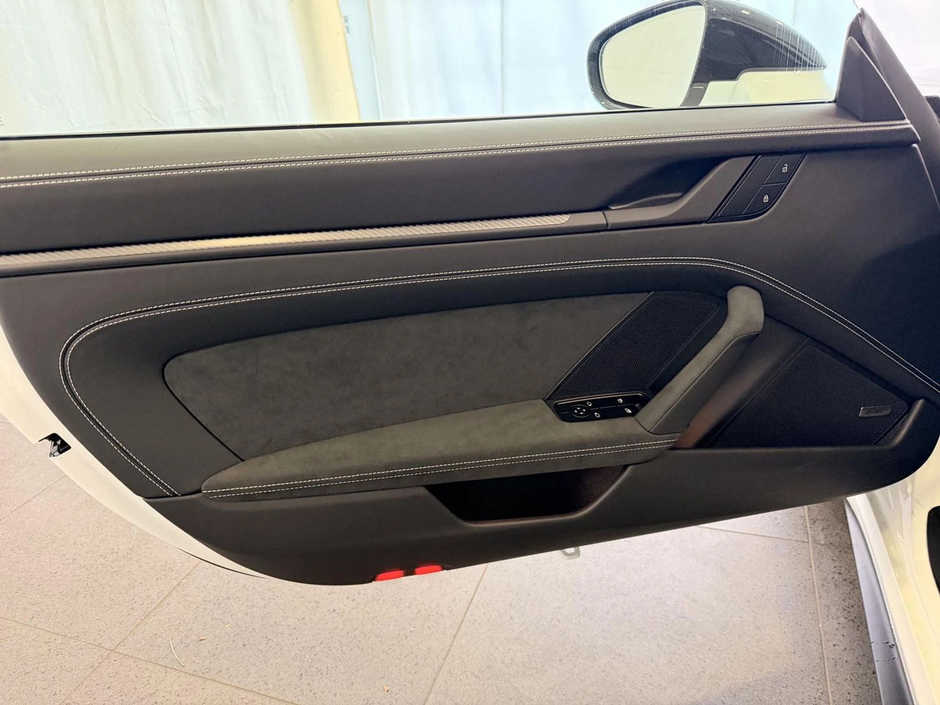 mph014_2040817393_dd3781a40d54564e7a145f0f99e0337dx_32118e803c