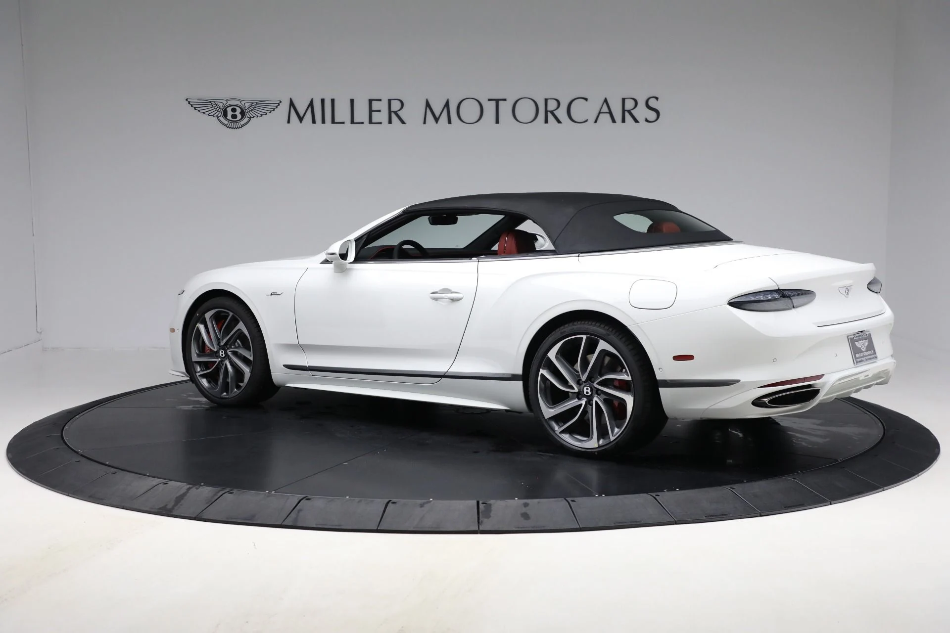 mph014_204356782_New_2025_Bentley_Continental_GTC_Speed_57757a6b9f