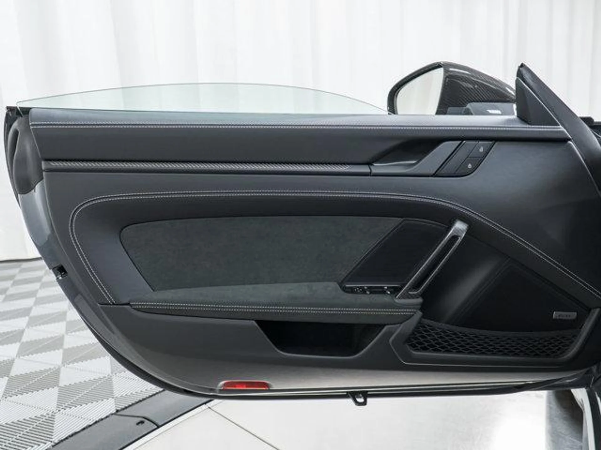 mph014_204389899_m_R_Eri_A_Lt_Yud_My_Ty44x_U0_TH_Svgo_bb6ee662e7