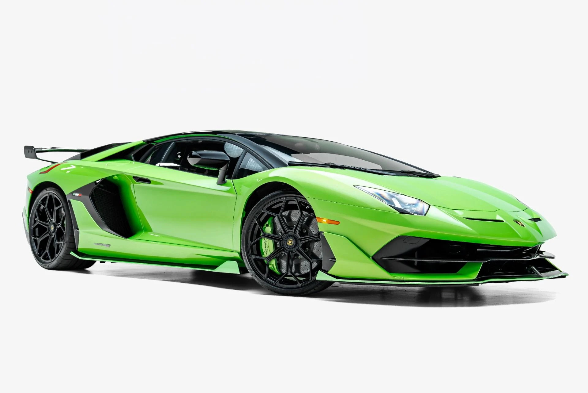 mph014_2044930988_Used_2019_Lamborghini_Aventador_LP_770_4_SVJ_1789598474_6ca13f46b2