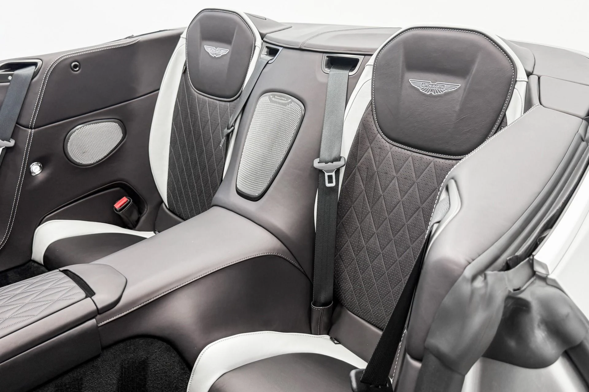 mph014_2048491341_Used_2025_Aston_Martin_DB_12_Volante_Duotone_interior_Bowers_and_Wilkins_Audio_Nearly_New_1789749797_d820ab973a