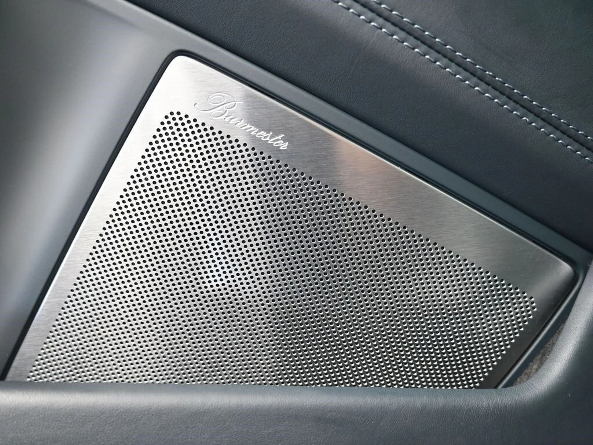 mph014_205285115_0667a792b6aaf0f19c52b843cc1d6c88x_e6f0e18ace