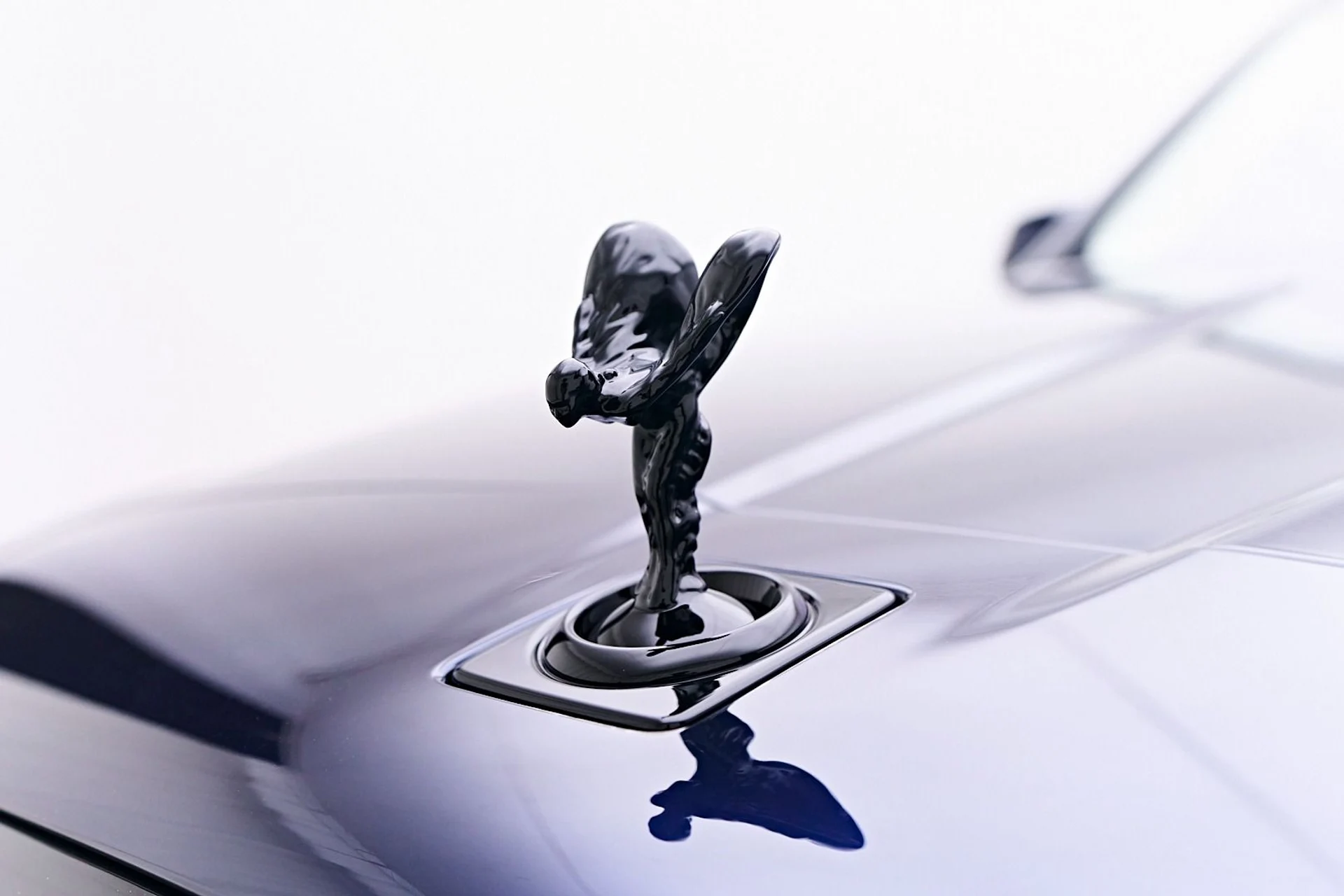 mph014_2053872254_Used_2023_Rolls_Royce_Cullinan_Base_1745954360_c6bb06ad20