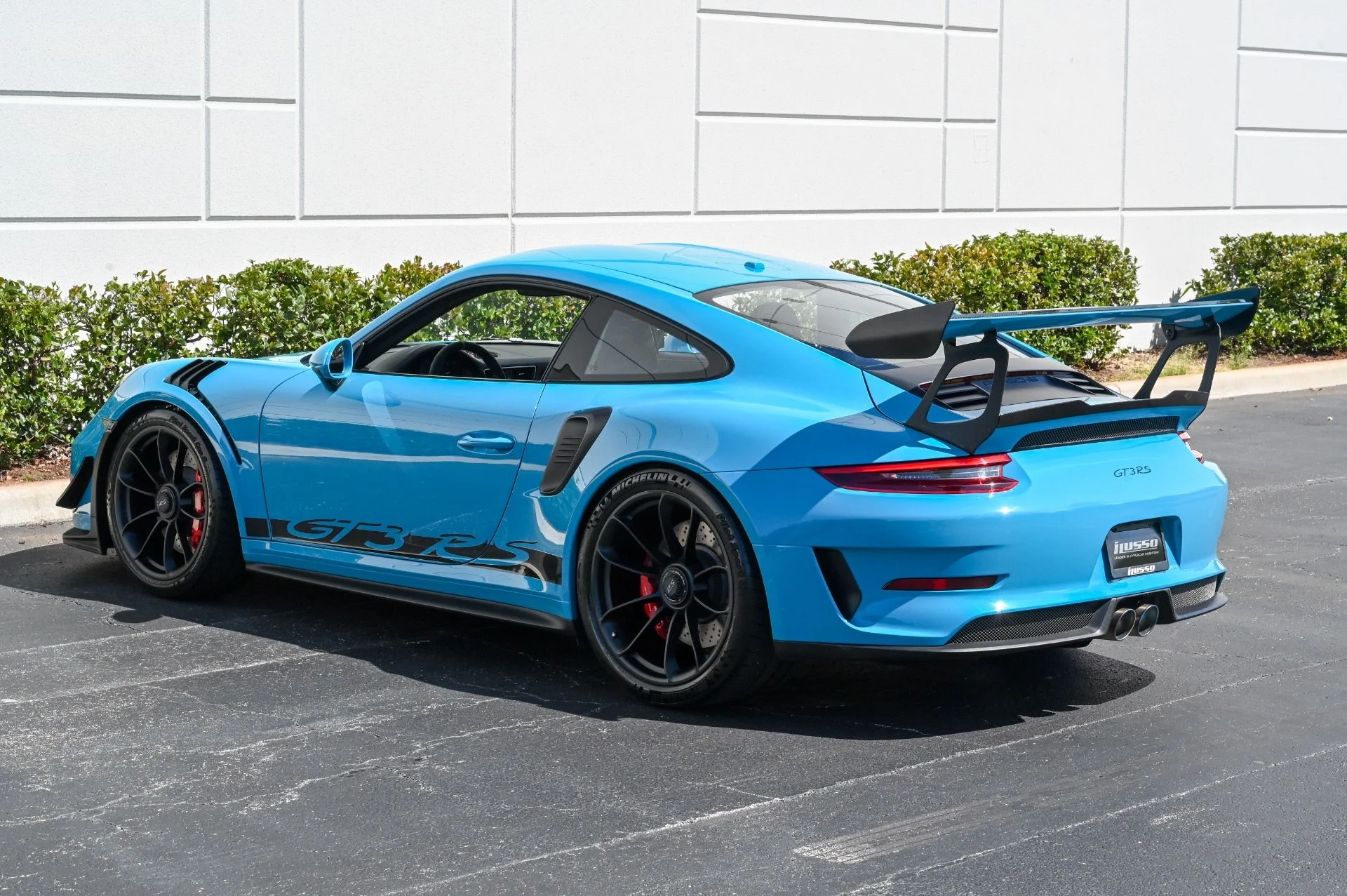 mph014_2055482618_Used_2019_Porsche_911_GT_3_RS_1772736329_4c76538c08