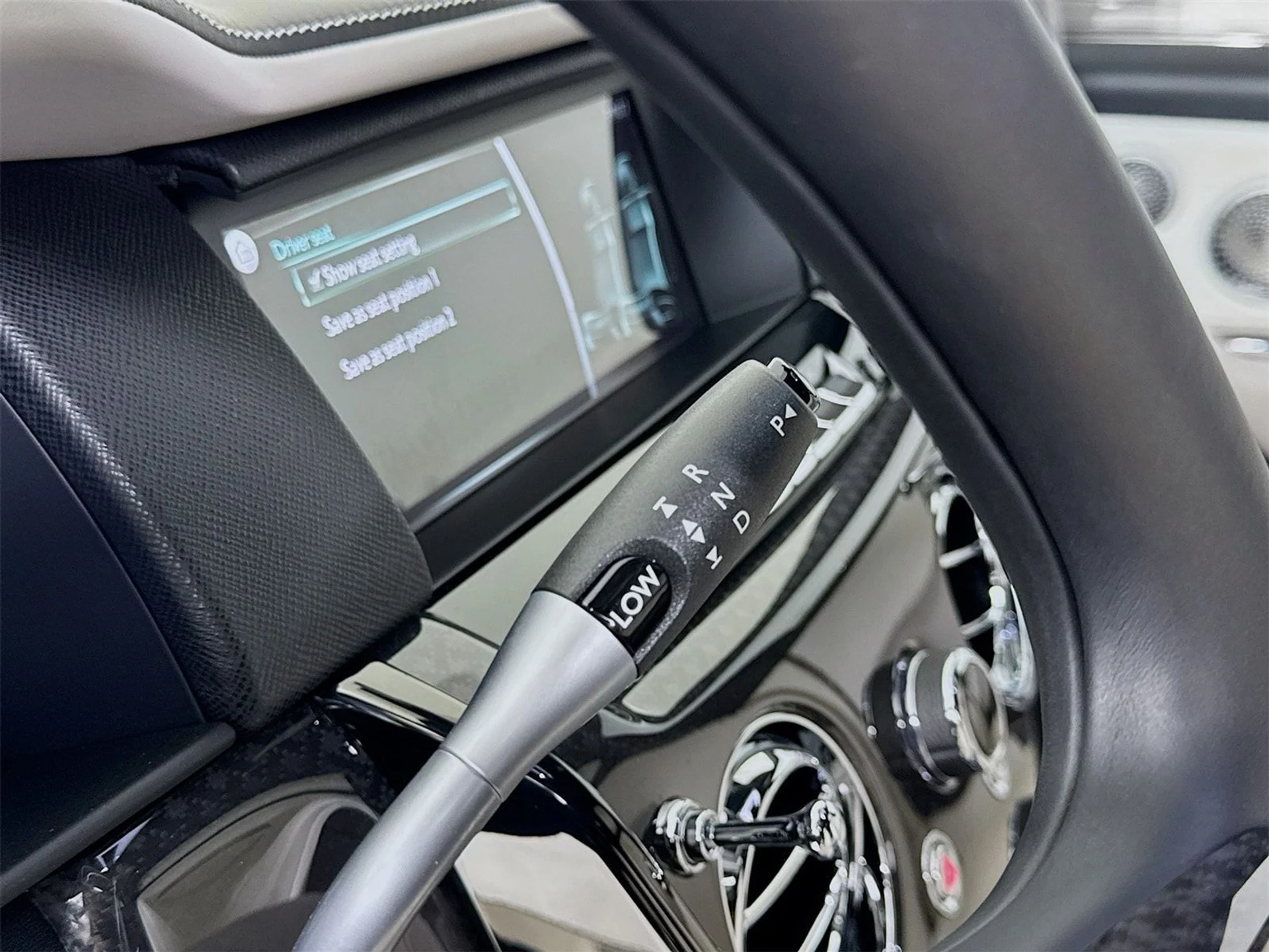 mph014_2066014571_39e6ae0ef906a7360877268bb5decab1x_7c83545e6a