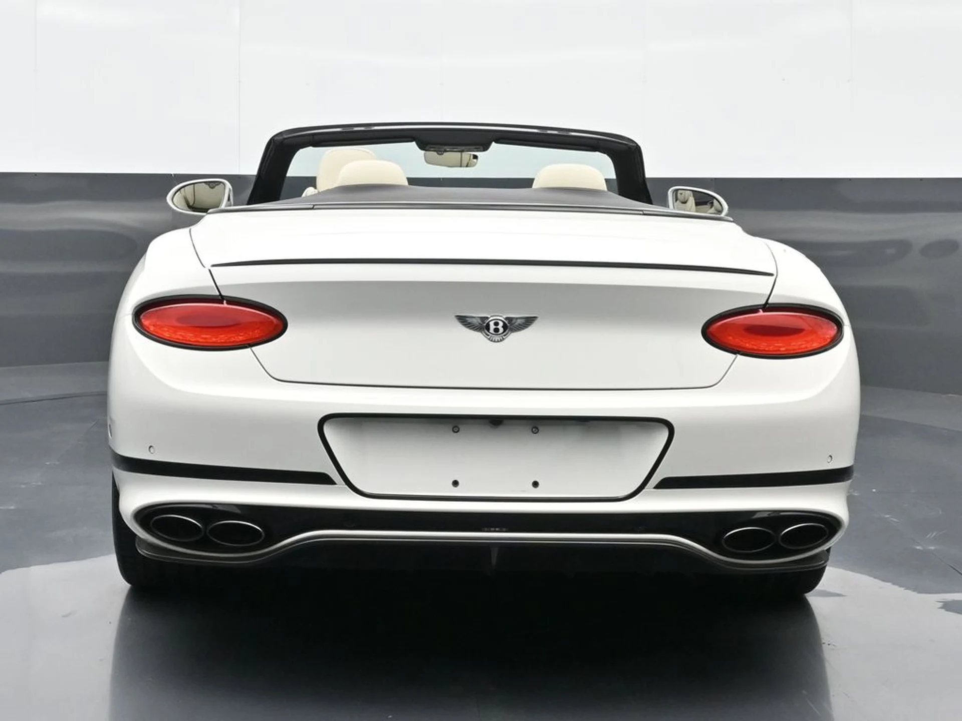 mph014_2067342650_b15a56fc12f2c0aaaedcc54d2ed3a2f3x_a7cd61c9fd