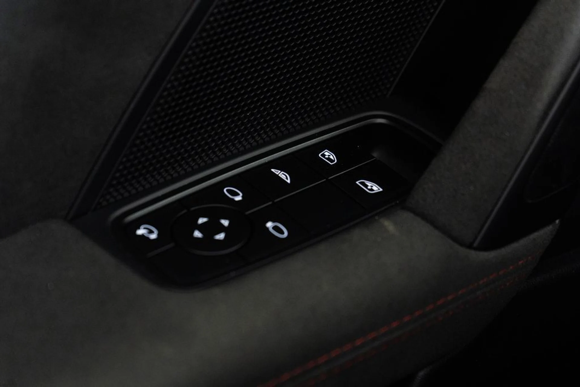 mph014_2071919785_15_25540156_691641fa907c0_5f4edc4966