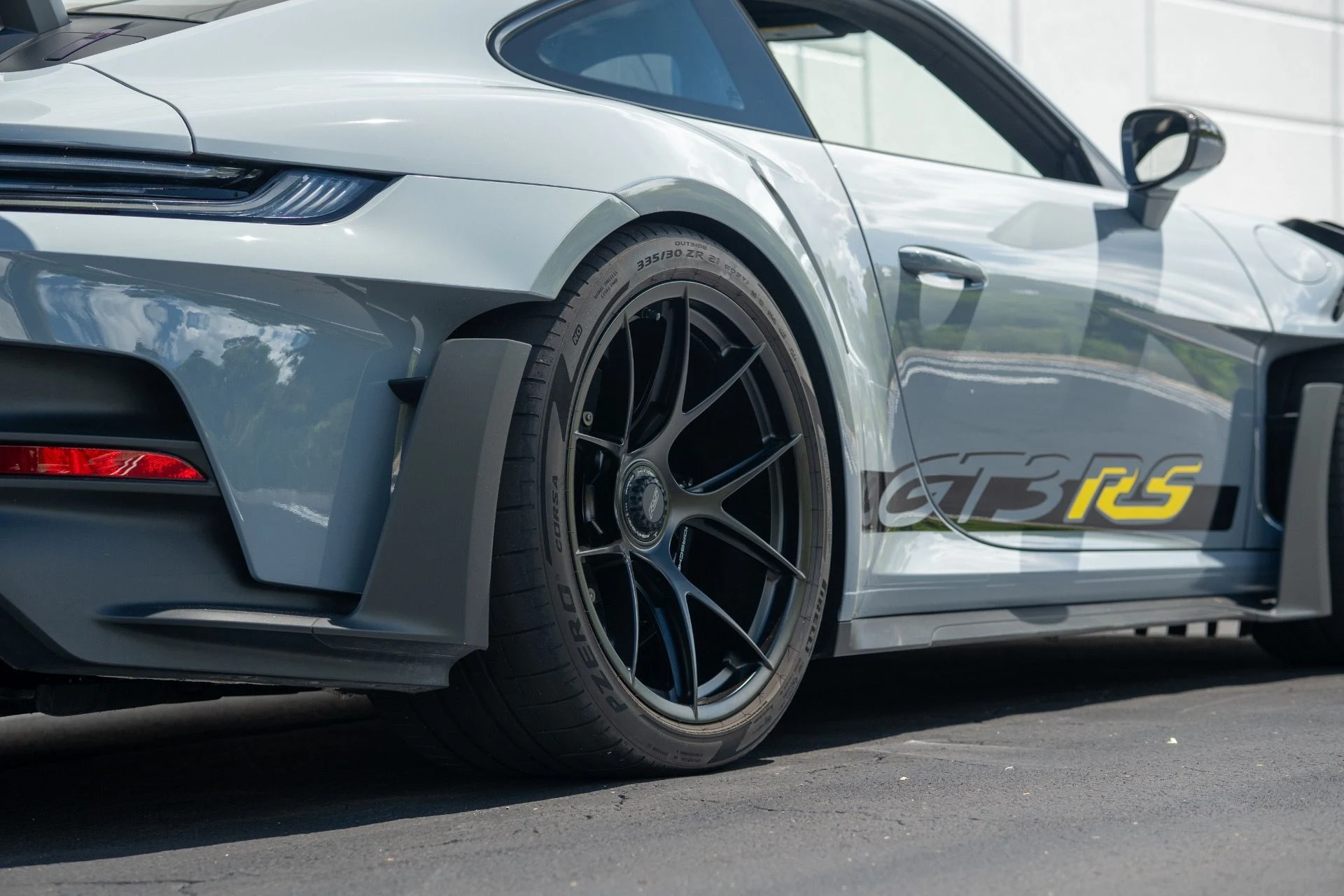 mph014_2072429991_Used_2023_Porsche_911_GT_3_RS_1757968217_ddde68406c