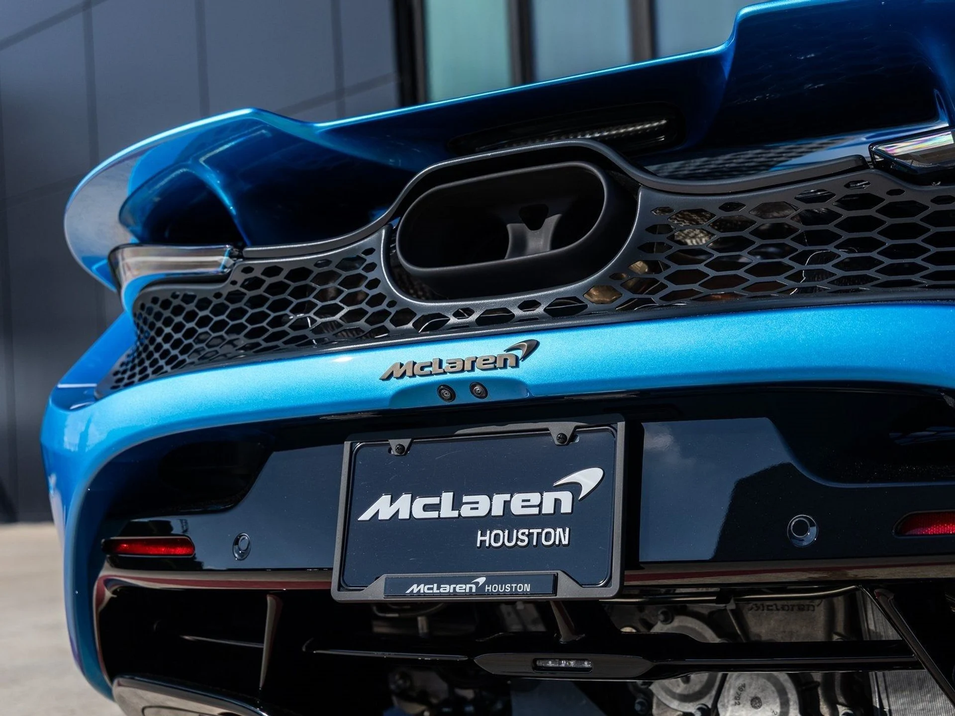 mph014_2085470227_15_daaeaae587