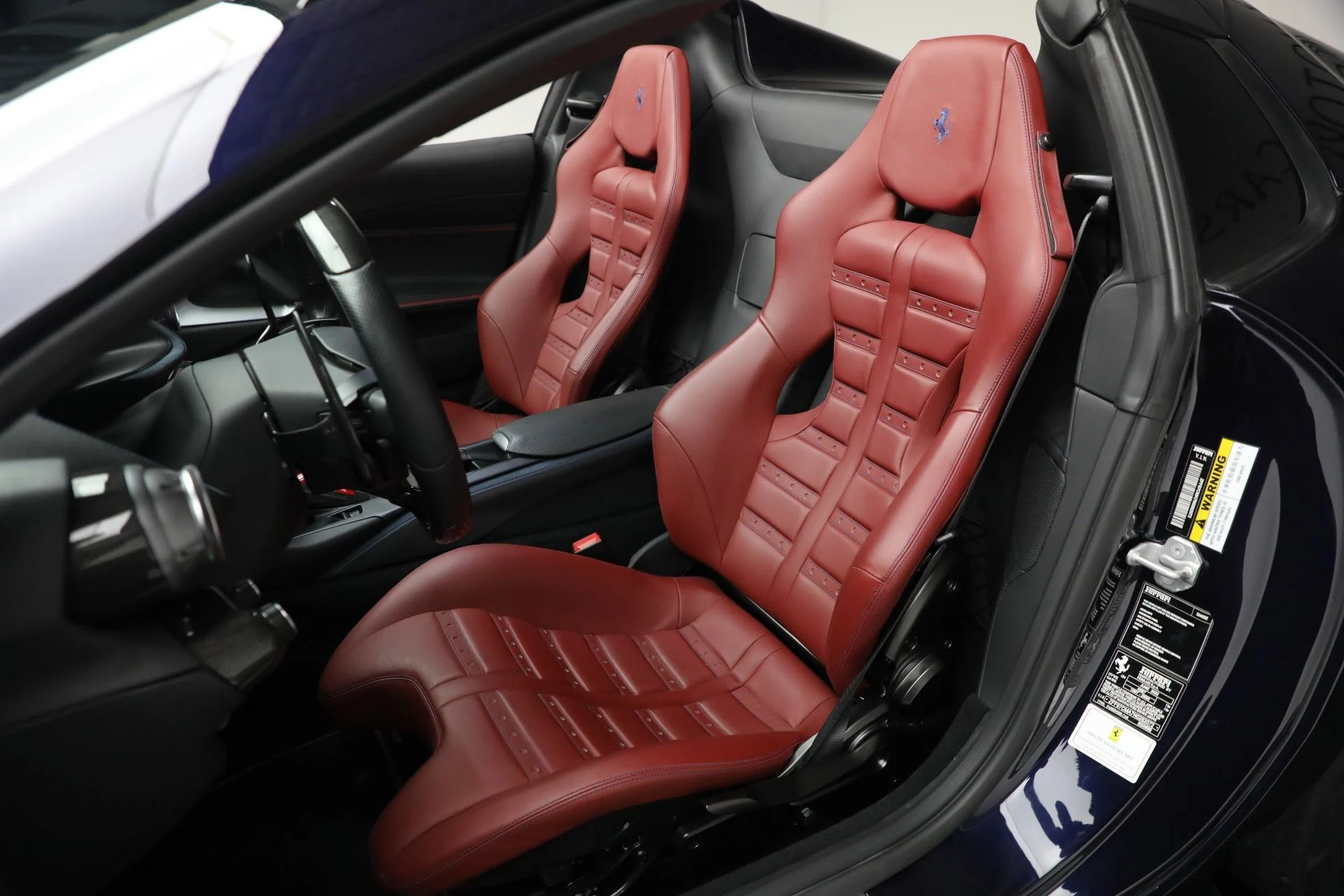 mph014_2091974080_Used_2022_Ferrari_812_GTS_1760996900_7f0a9df6dd